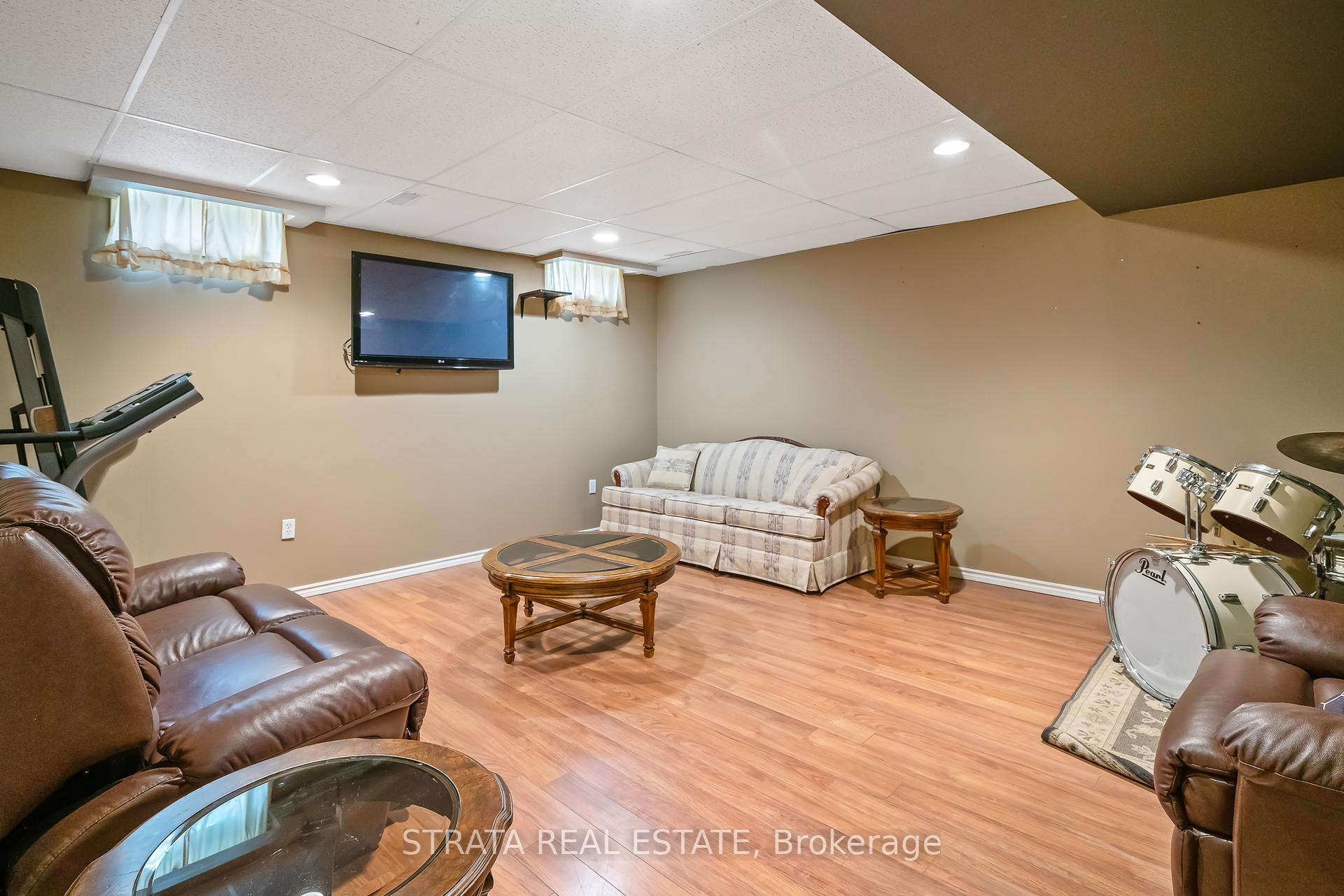 Photo 29 of 51 Breckenridge Boulevard, St. Catharines, Grapeview — HOMEH