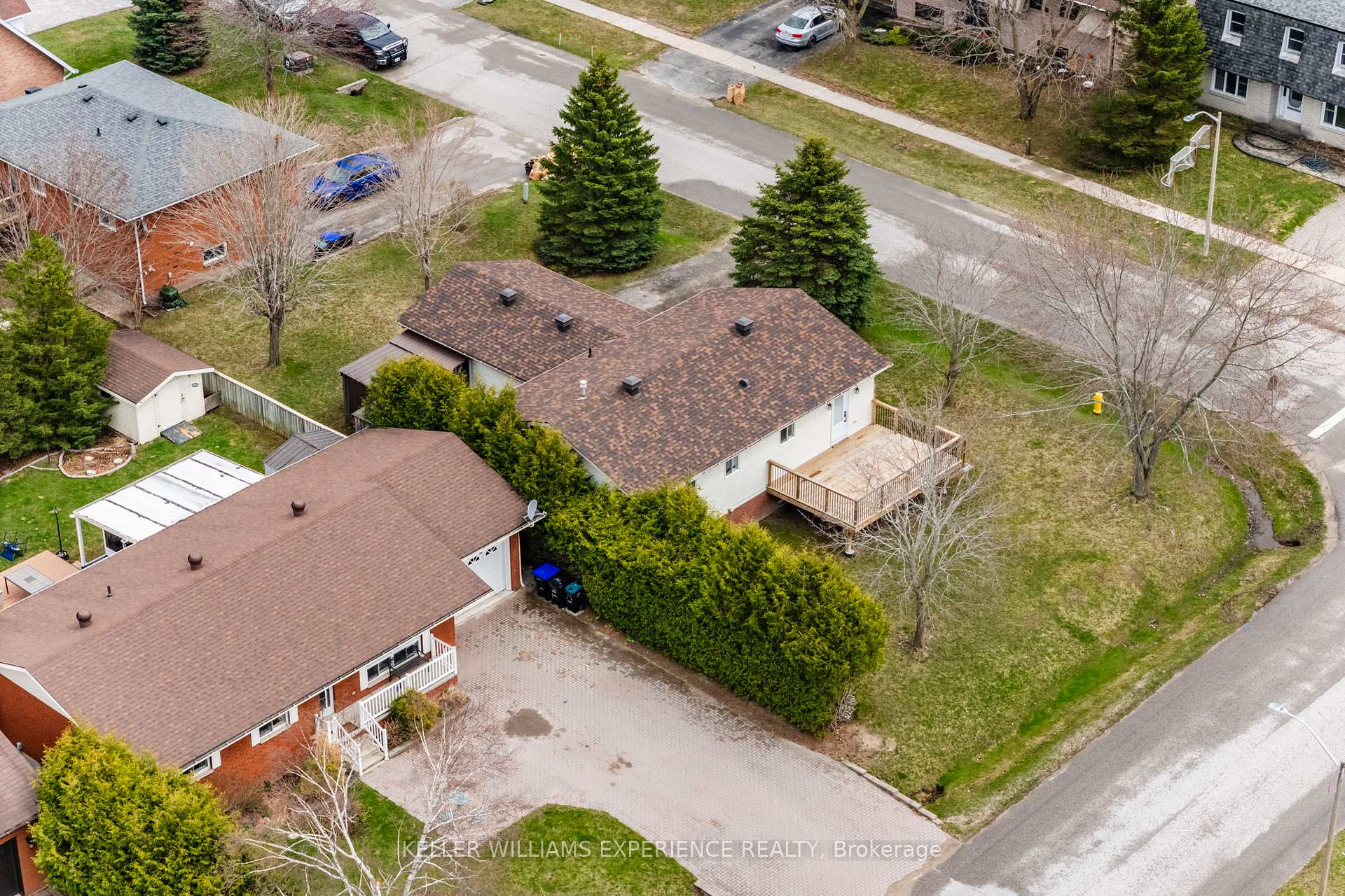 Photo 33 of 14 Glenview Avenue, Springwater, Elmvale — HOMEH