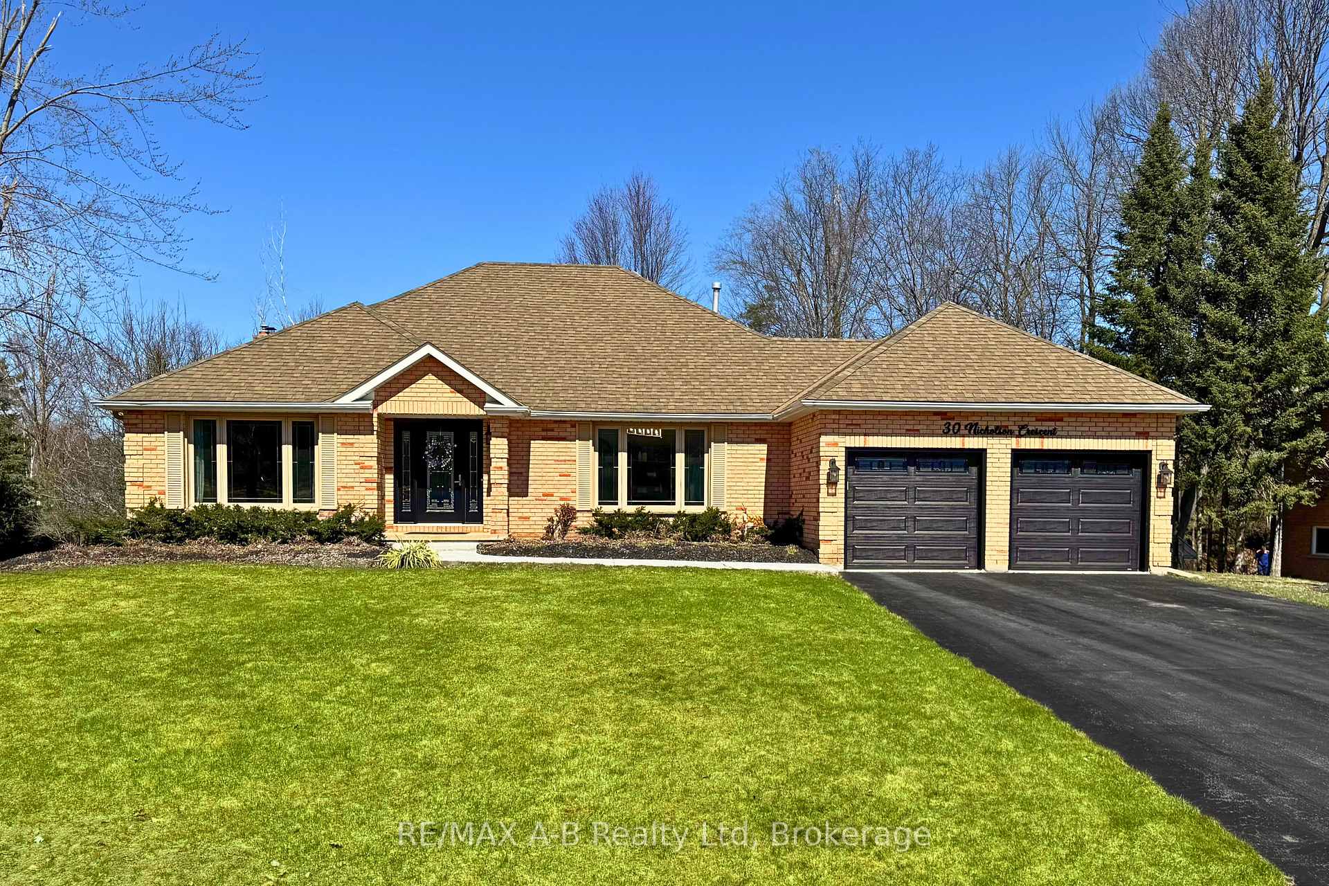 Photo 1 of 30 Nicholson Crescent, Springwater, Snow Valley — HOMEH