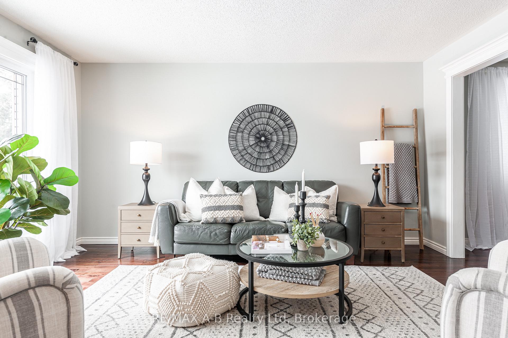 Photo 4 of 30 Nicholson Crescent, Springwater, Snow Valley — HOMEH