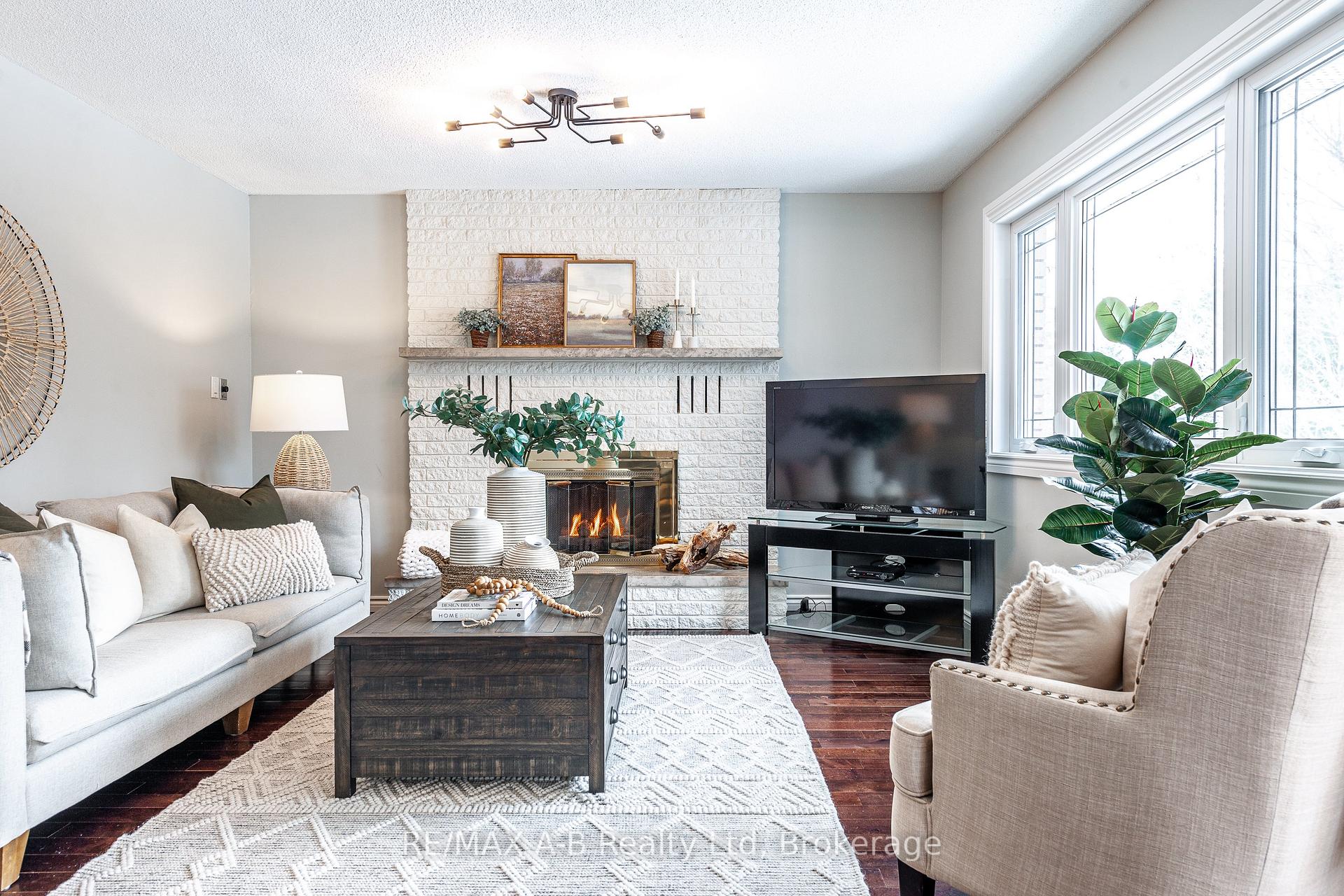 Photo 13 of 30 Nicholson Crescent, Springwater, Snow Valley — HOMEH