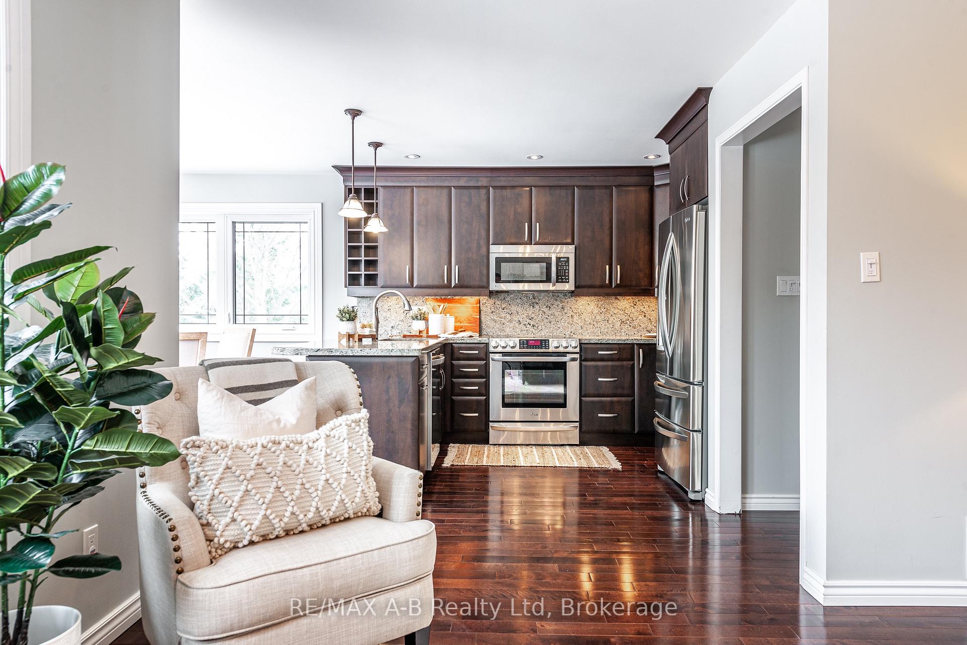 Photo 14 of 30 Nicholson Crescent, Springwater, Snow Valley — HOMEH