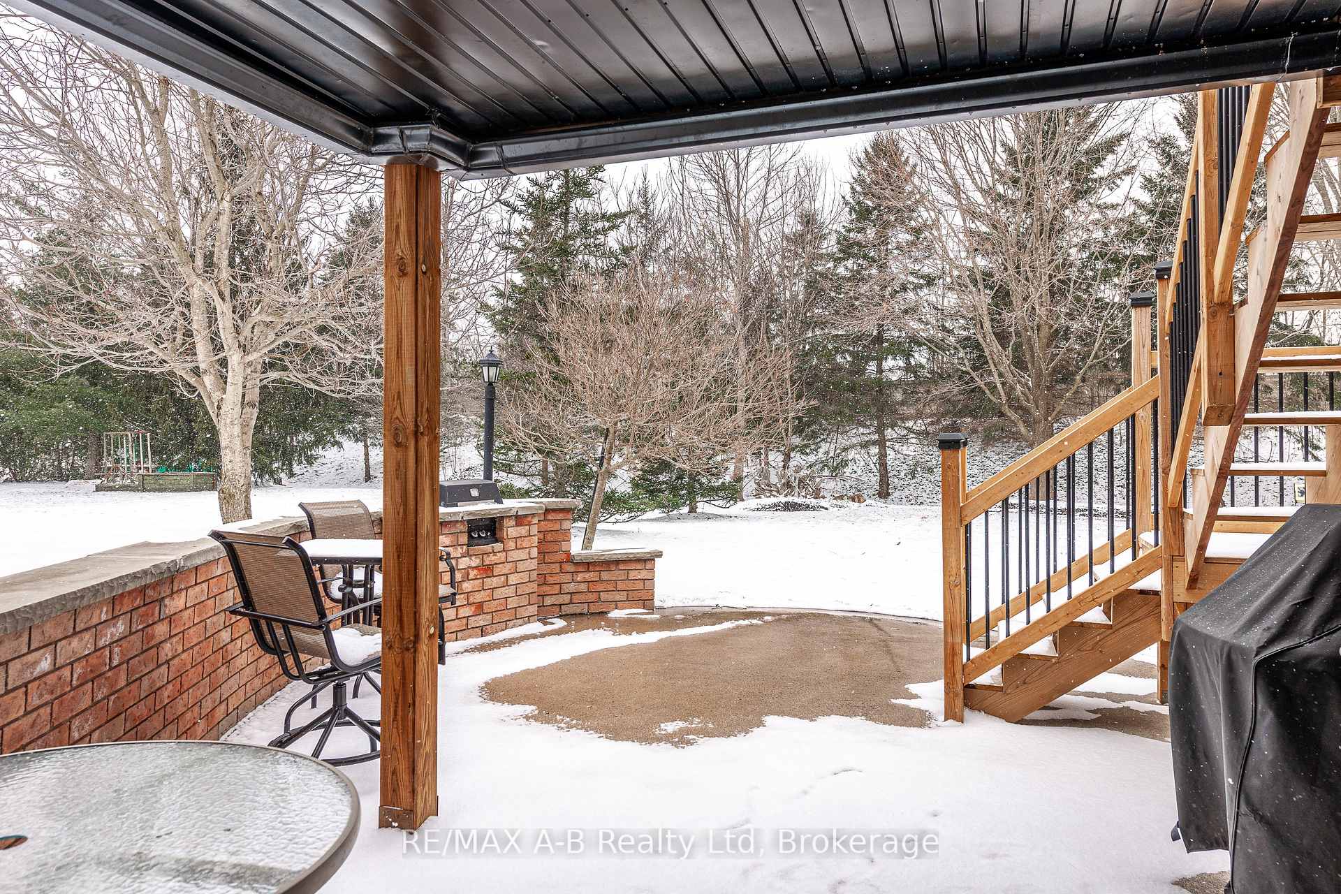 Photo 40 of 30 Nicholson Crescent, Springwater, Snow Valley — HOMEH