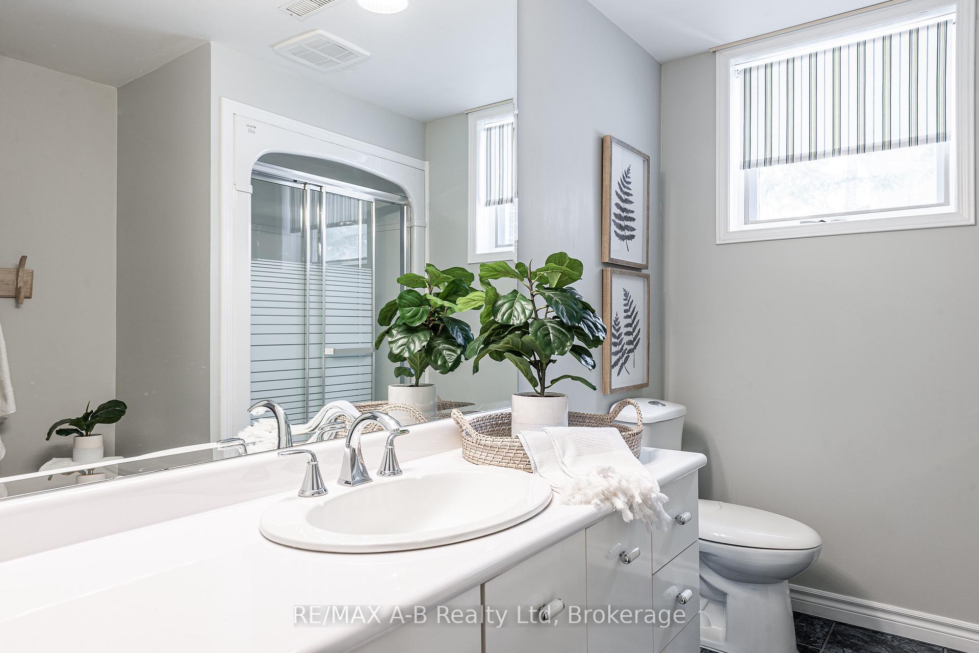 Photo 42 of 30 Nicholson Crescent, Springwater, Snow Valley — HOMEH