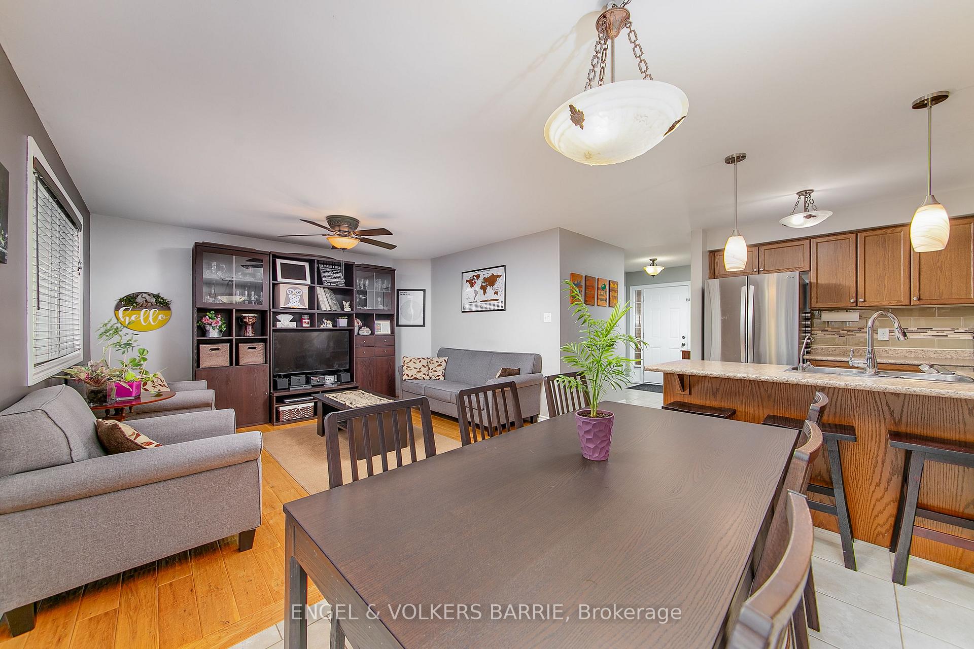 Photo 14 of 6 Whitfield Crescent, Springwater, Elmvale — HOMEH