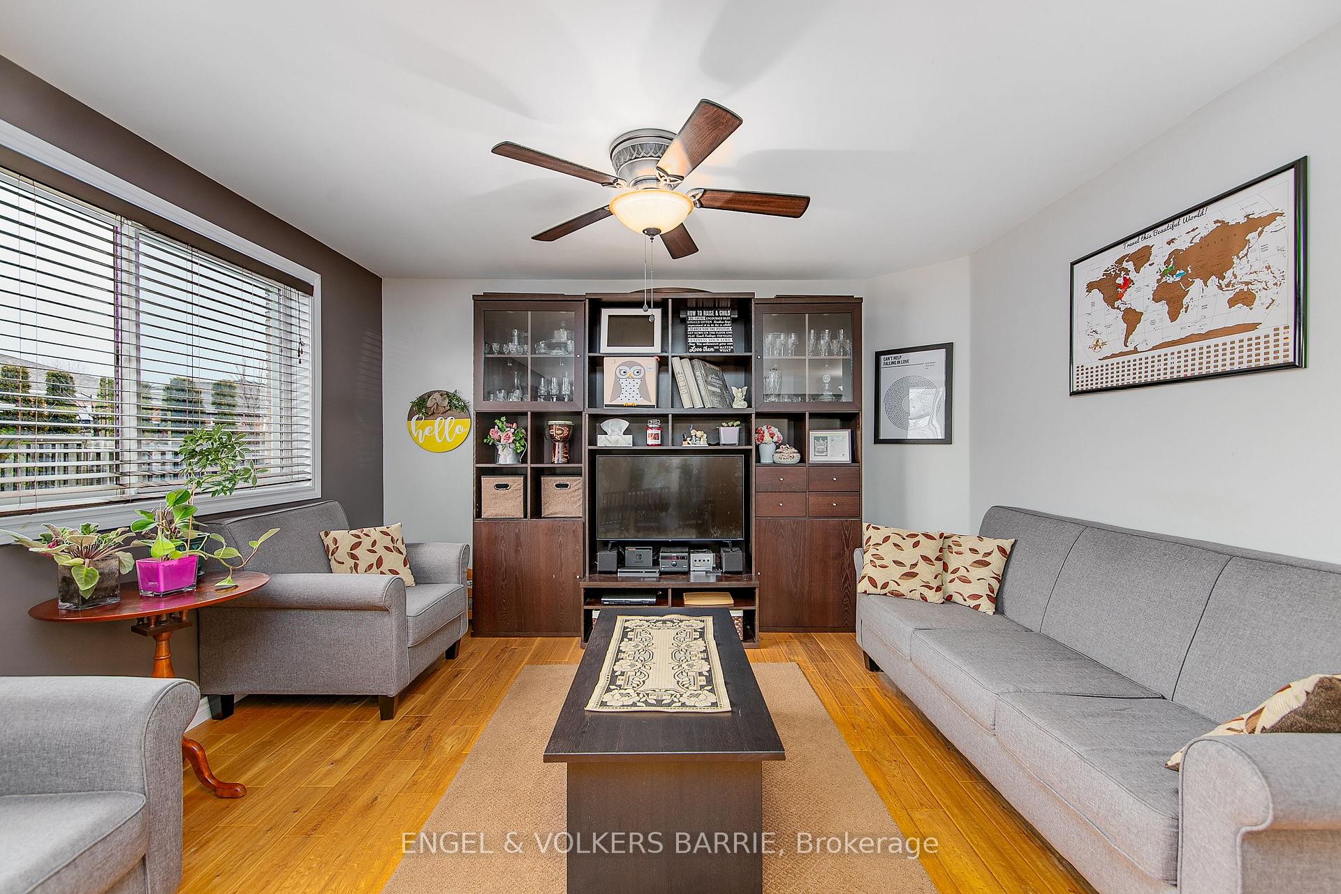Photo 18 of 6 Whitfield Crescent, Springwater, Elmvale — HOMEH