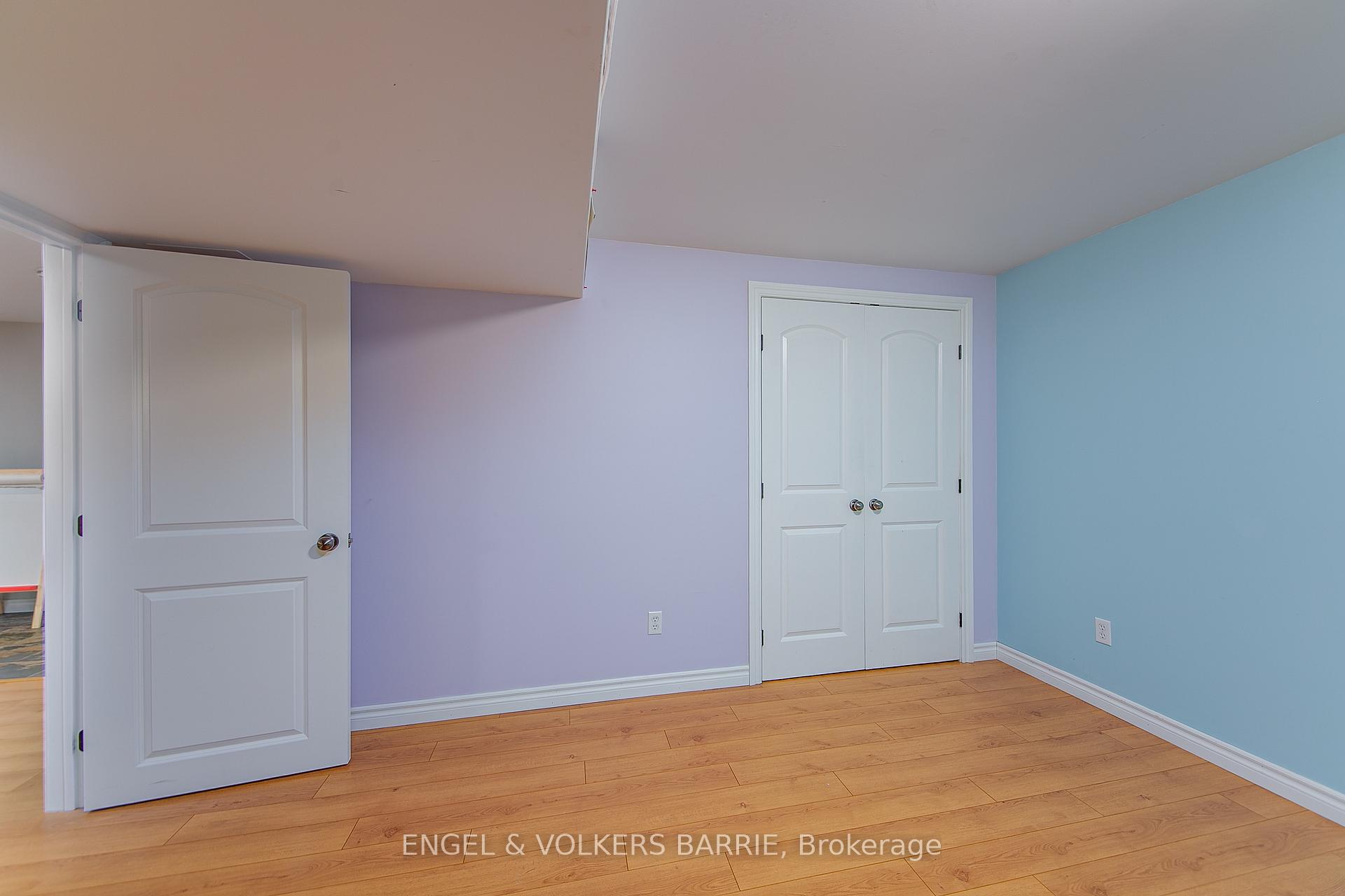 Photo 36 of 6 Whitfield Crescent, Springwater, Elmvale — HOMEH