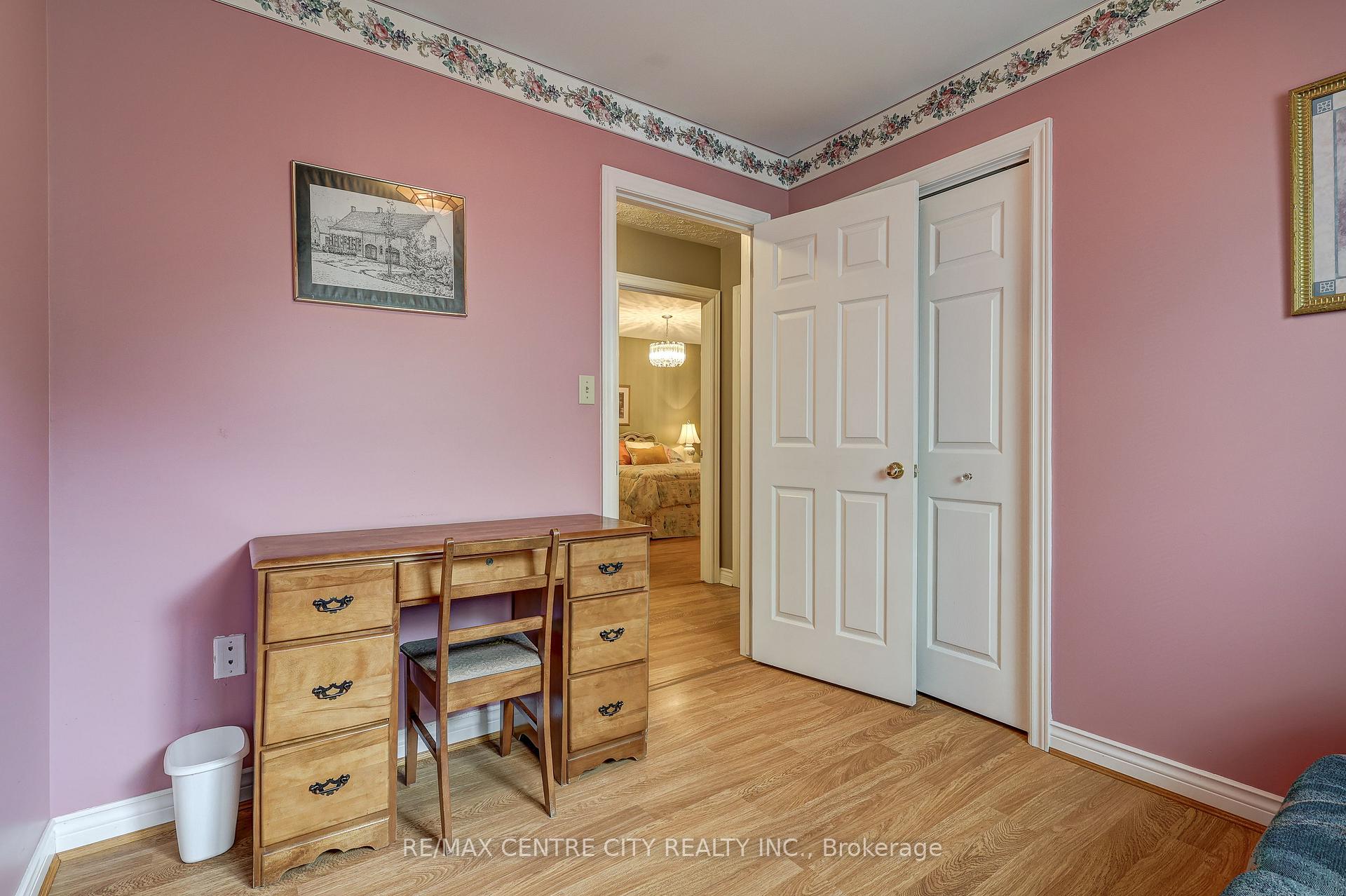 Photo 2 of 126 Manor Road, St. Thomas — HOMEH