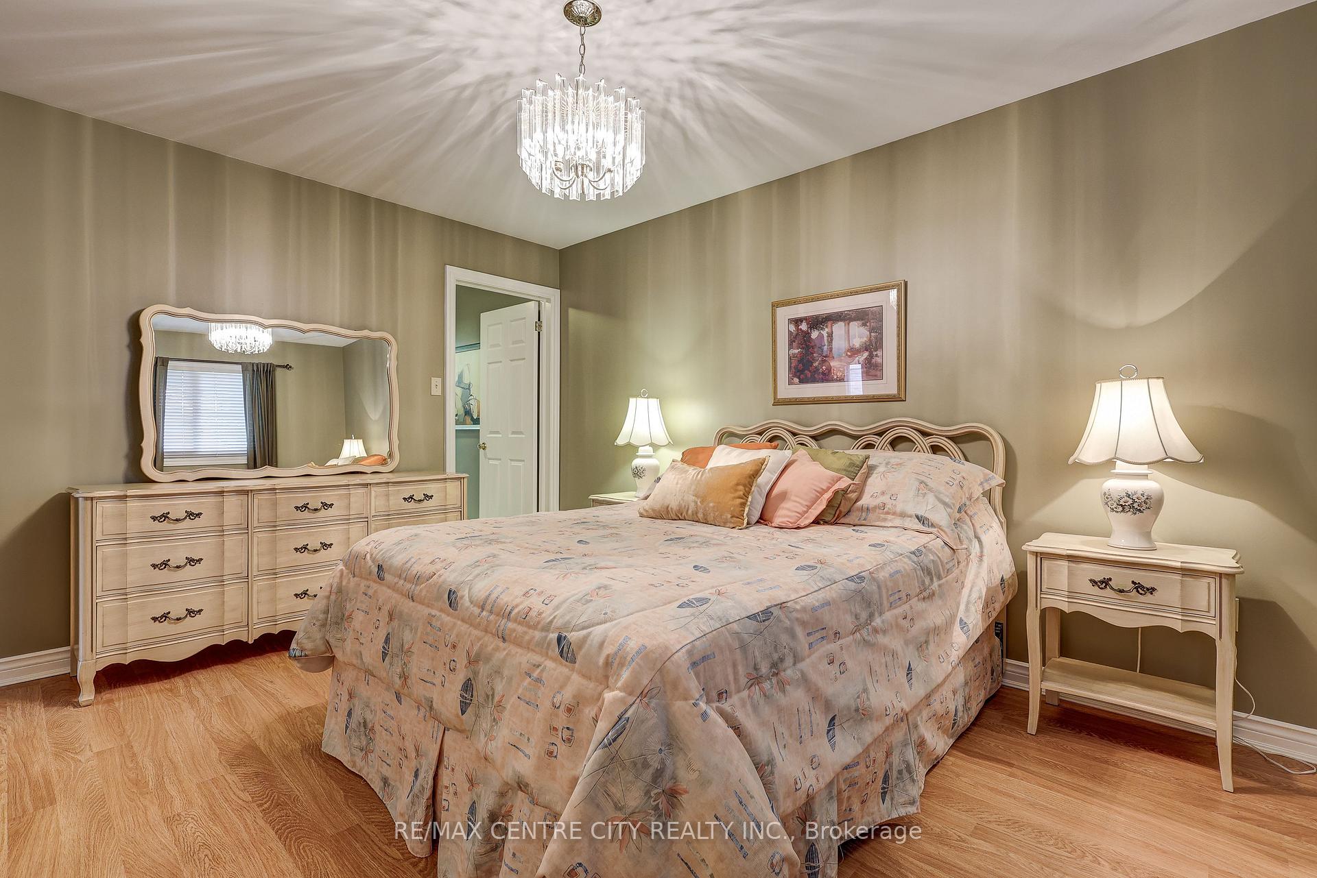 Photo 5 of 126 Manor Road, St. Thomas — HOMEH