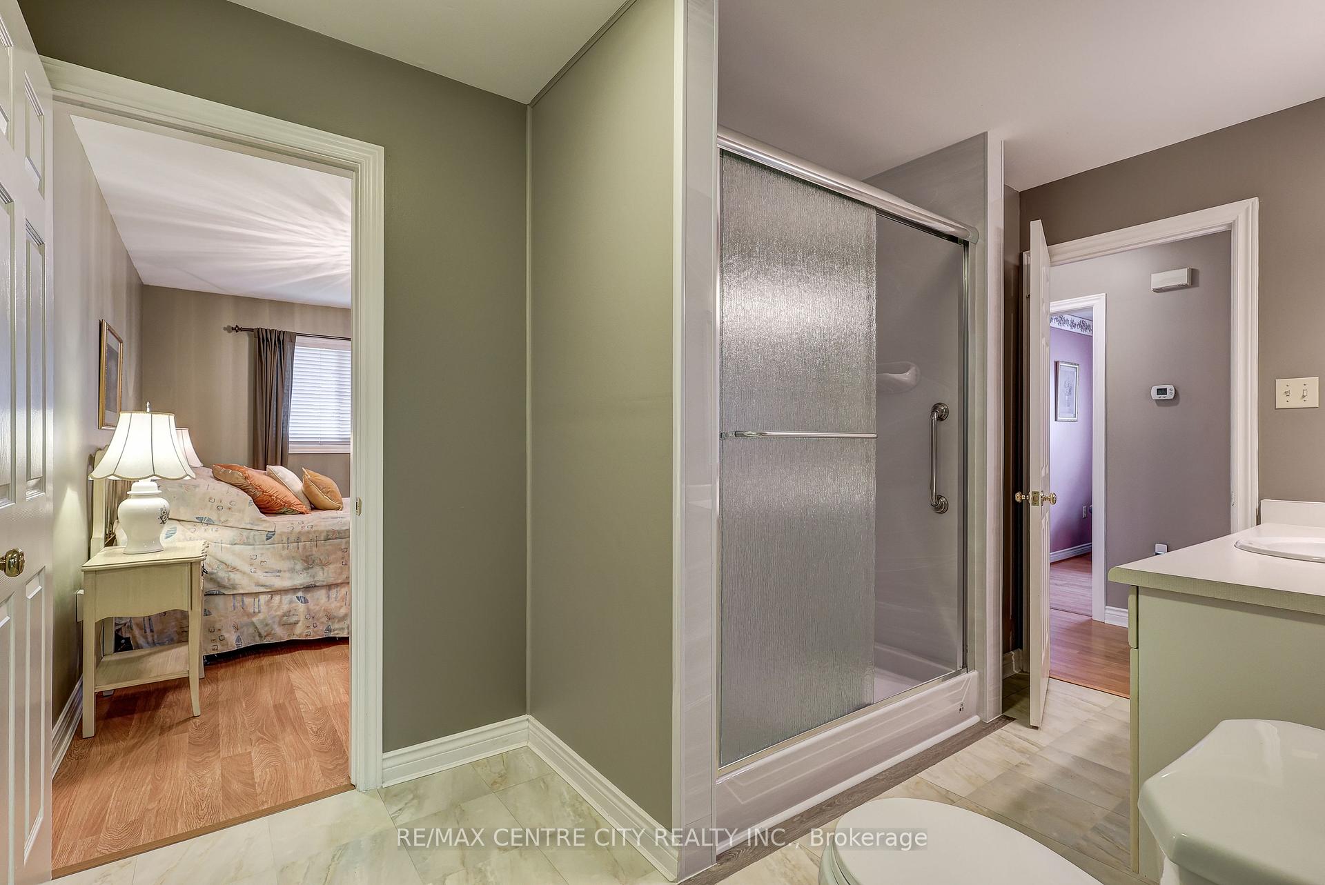 Photo 8 of 126 Manor Road, St. Thomas — HOMEH