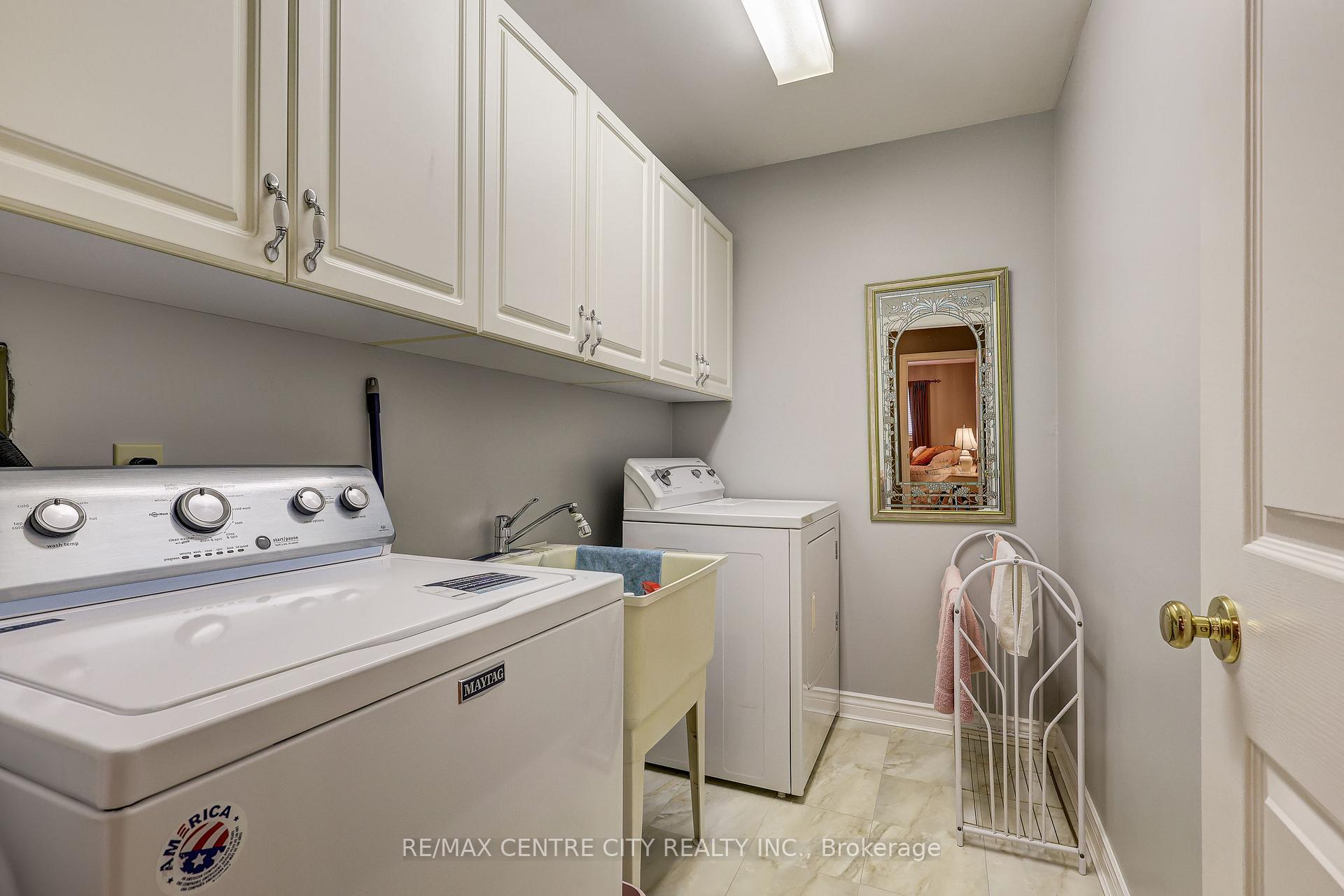 Photo 10 of 126 Manor Road, St. Thomas — HOMEH