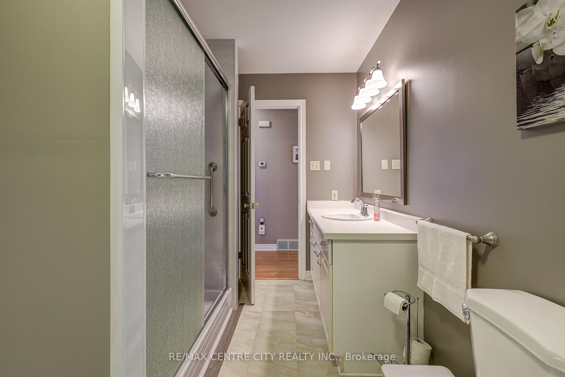 Photo 11 of 126 Manor Road, St. Thomas — HOMEH