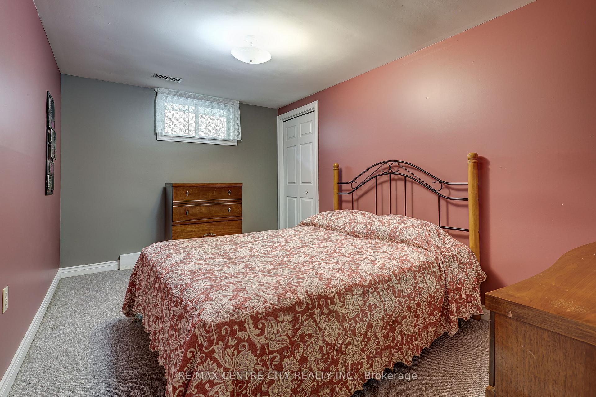 Photo 16 of 126 Manor Road, St. Thomas — HOMEH