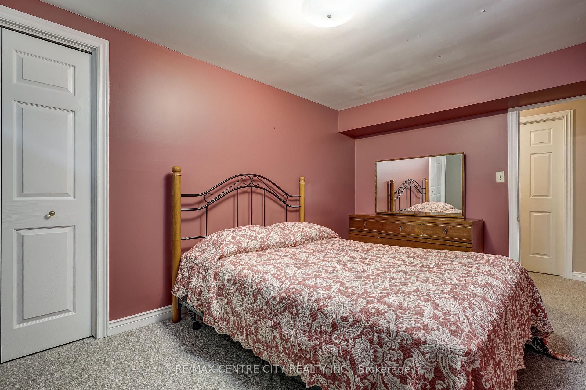 Photo 17 of 126 Manor Road, St. Thomas — HOMEH