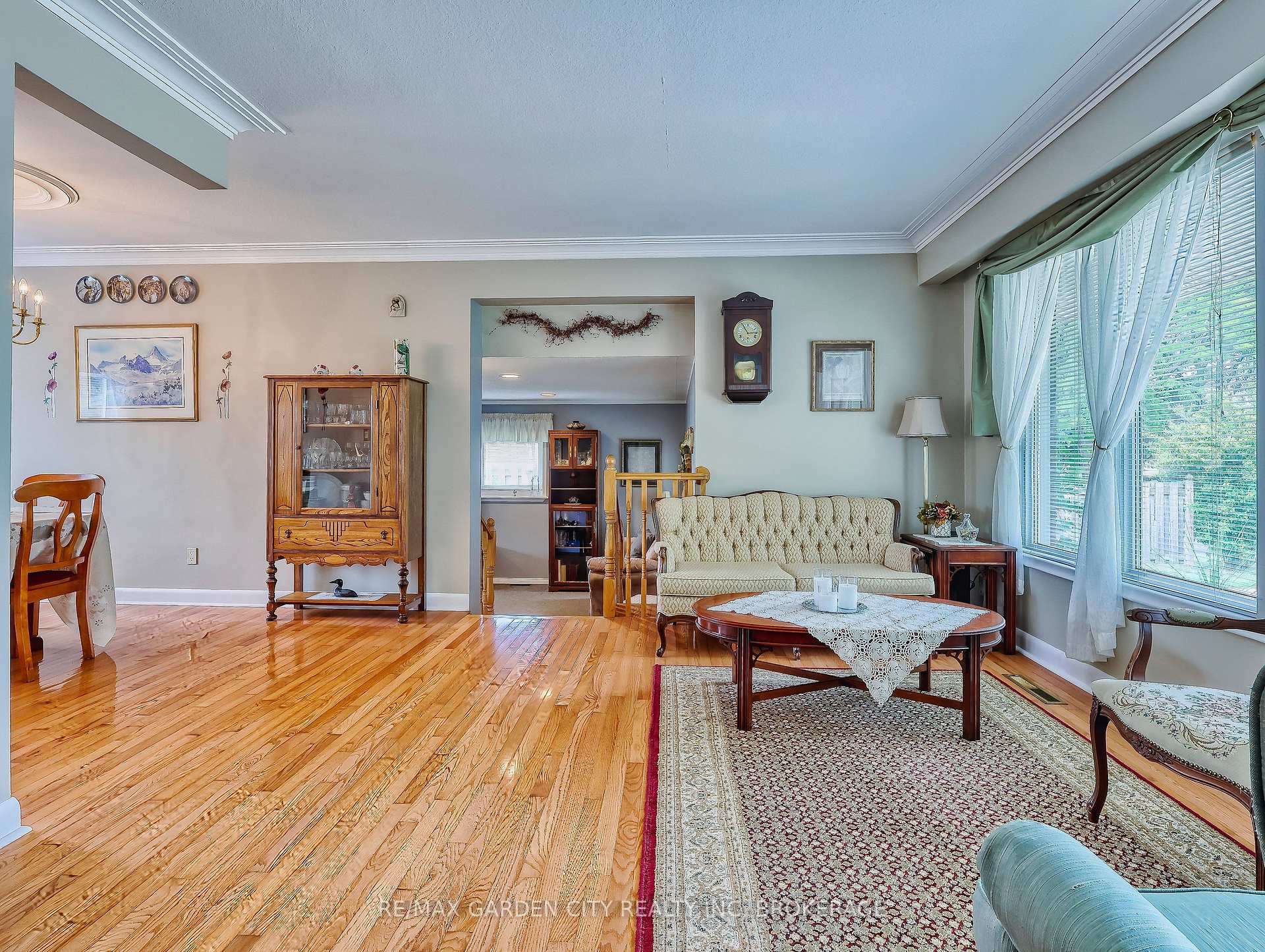 Photo 13 of 9 Champa Drive, St. Catharines, Vine/Linwell — HOMEH