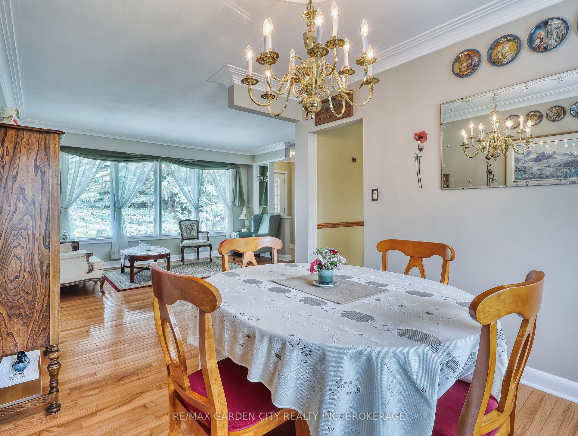 Photo 18 of 9 Champa Drive, St. Catharines, Vine/Linwell — HOMEH