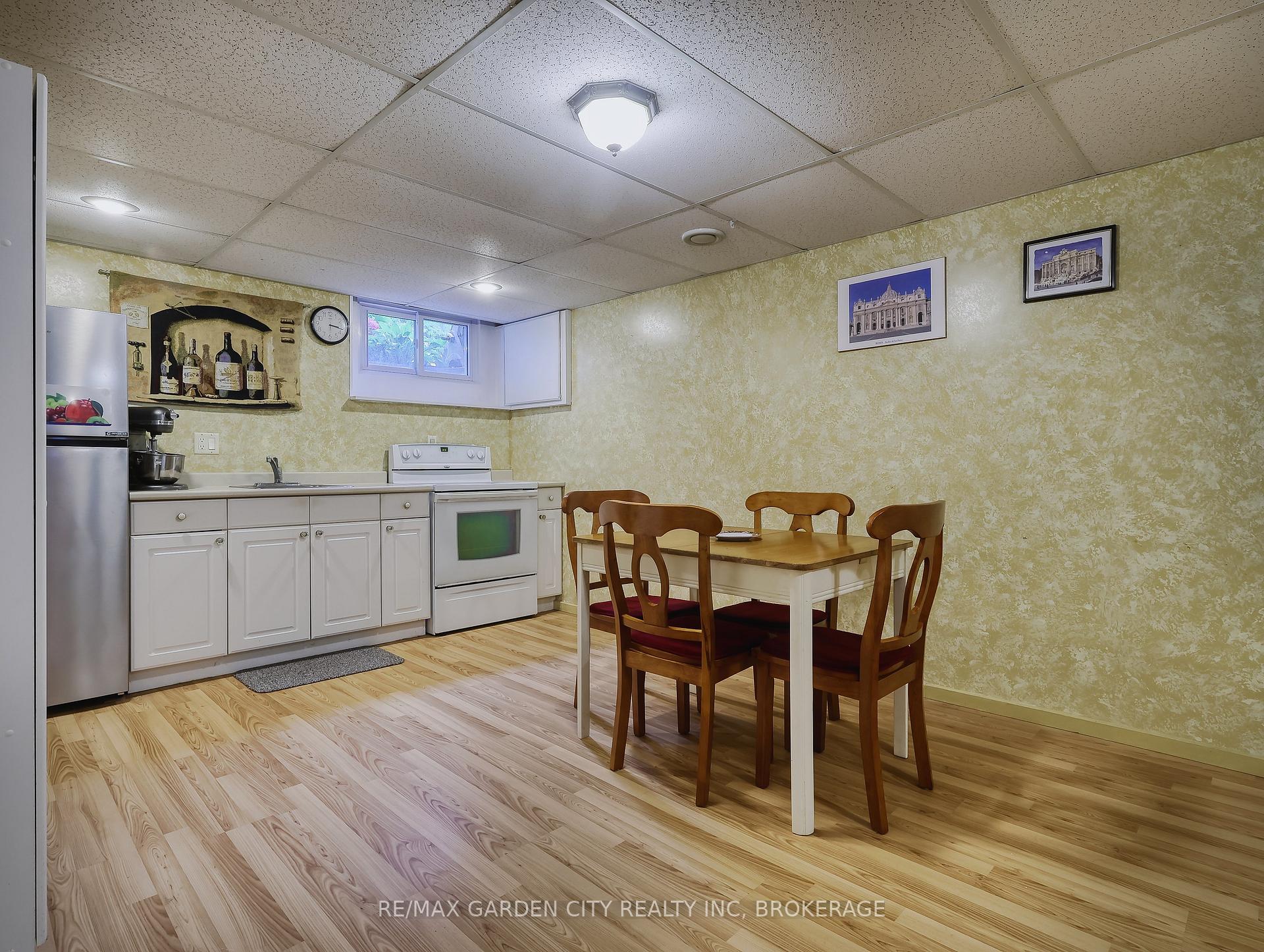 Photo 34 of 9 Champa Drive, St. Catharines, Vine/Linwell — HOMEH