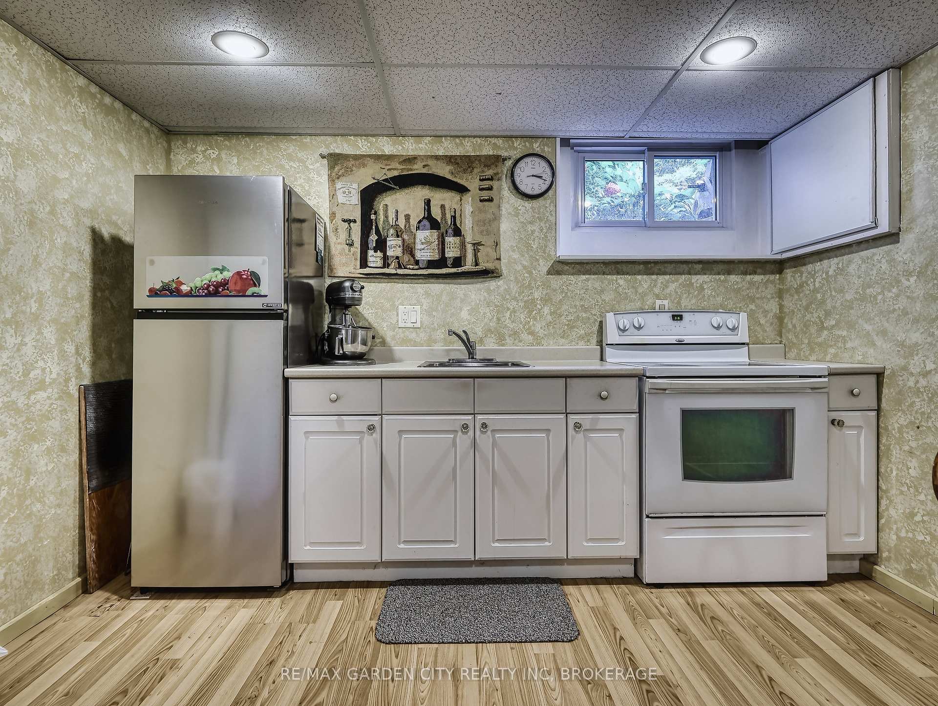 Photo 35 of 9 Champa Drive, St. Catharines, Vine/Linwell — HOMEH