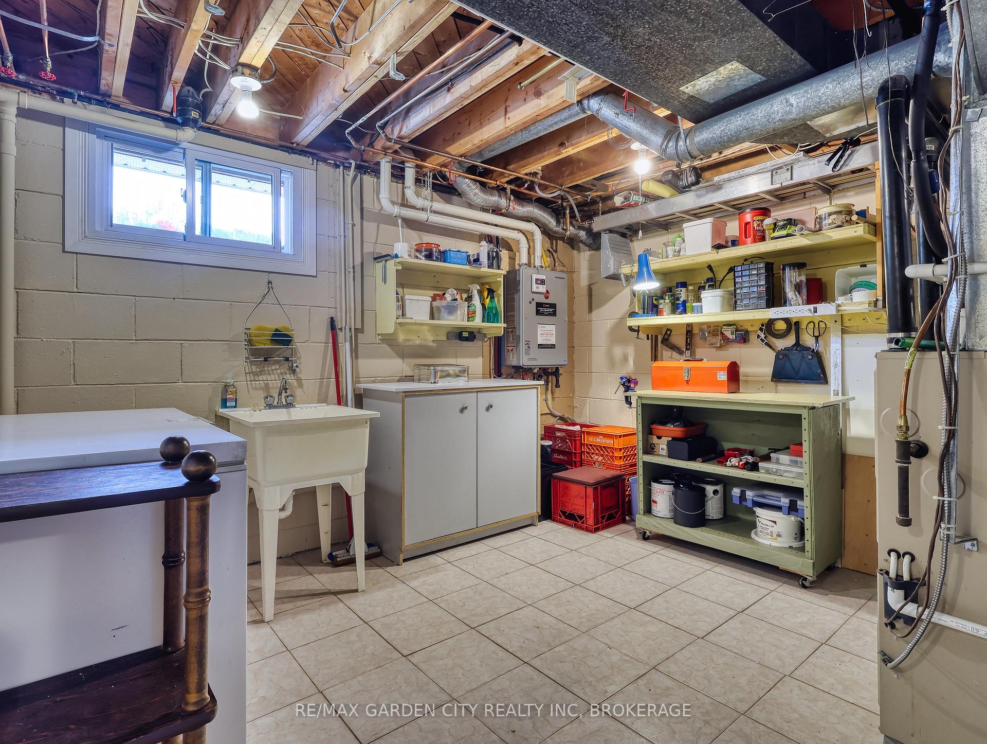 Photo 37 of 9 Champa Drive, St. Catharines, Vine/Linwell — HOMEH