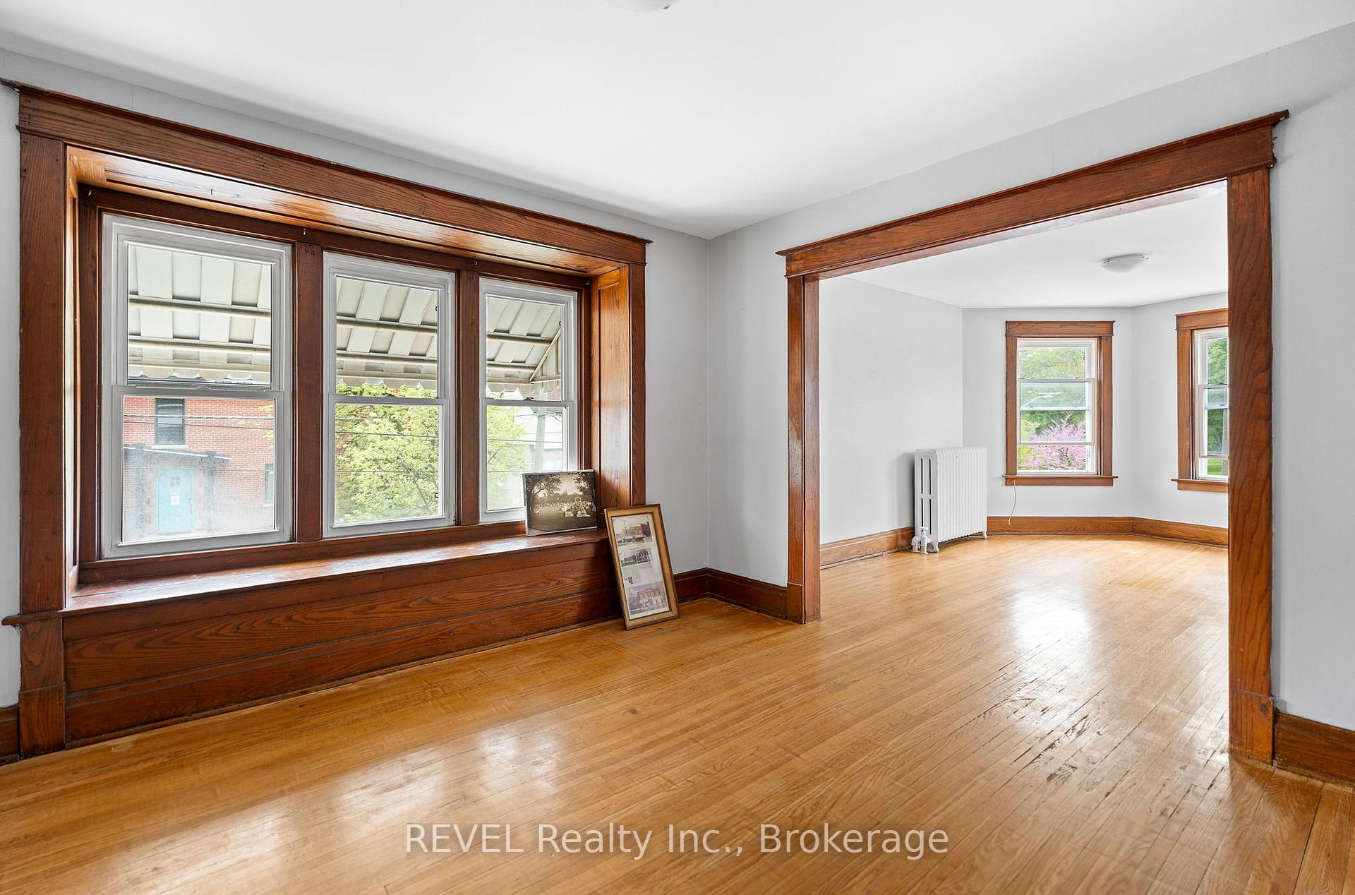 Photo 10 of Unit Apt #1, 74 Queen Street, St. Catharines, Downtown — HOMEH