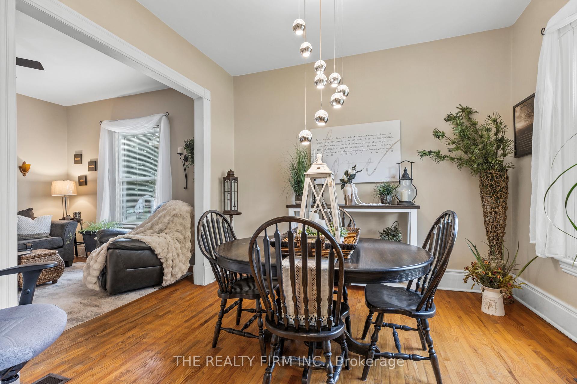Photo 9 of 40 Mary Street E, St. Thomas — HOMEH