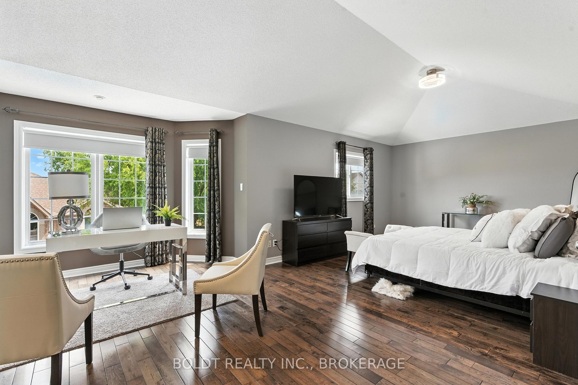 Photo 17 of 84 Vansickle Road, St. Catharines, Rykert/Vansickle — HOMEH