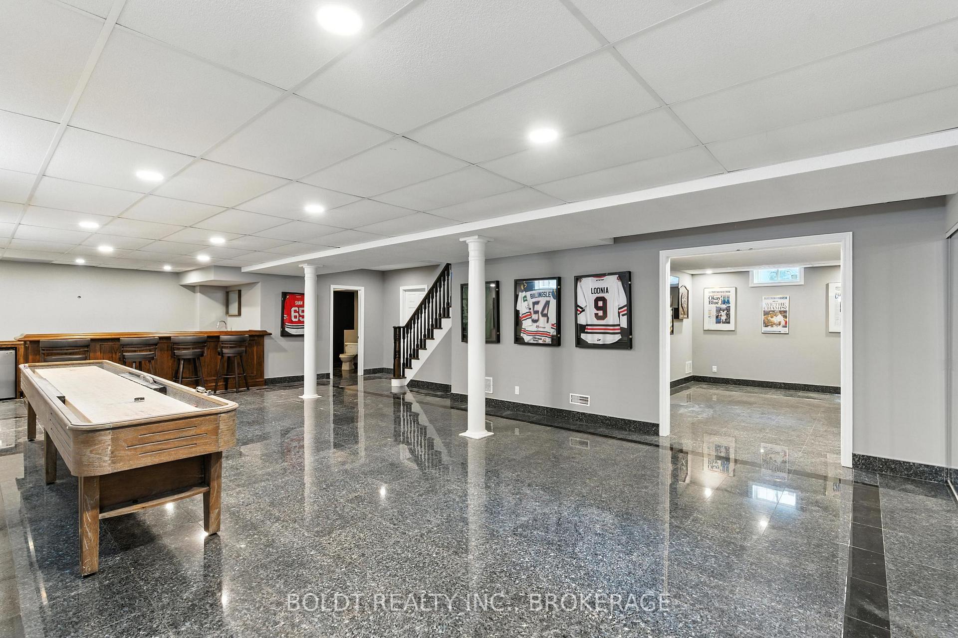 Photo 33 of 84 Vansickle Road, St. Catharines, Rykert/Vansickle — HOMEH