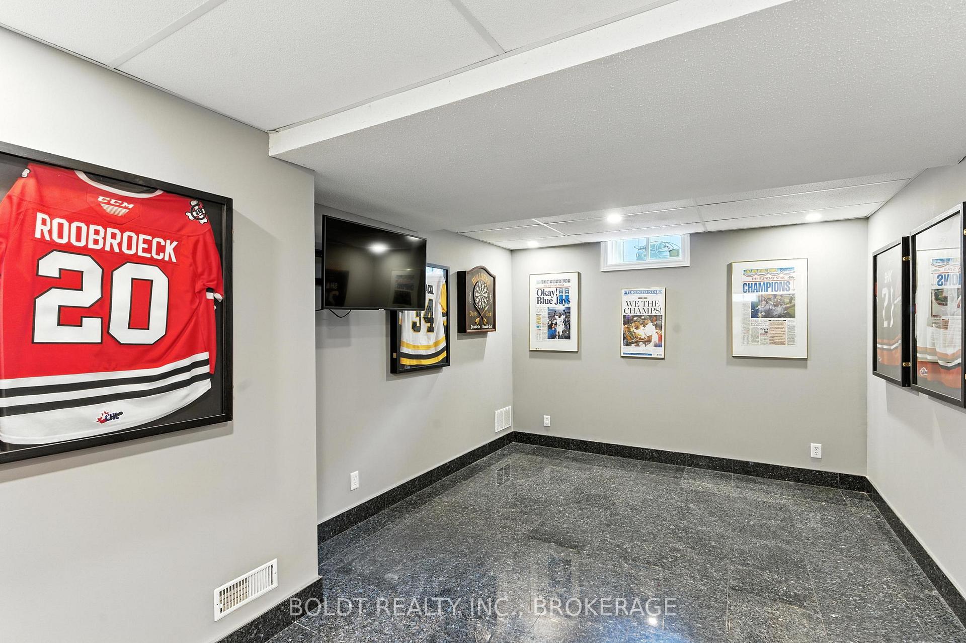 Photo 34 of 84 Vansickle Road, St. Catharines, Rykert/Vansickle — HOMEH