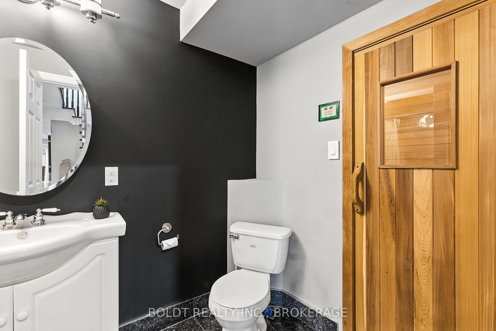 Photo 36 of 84 Vansickle Road, St. Catharines, Rykert/Vansickle — HOMEH