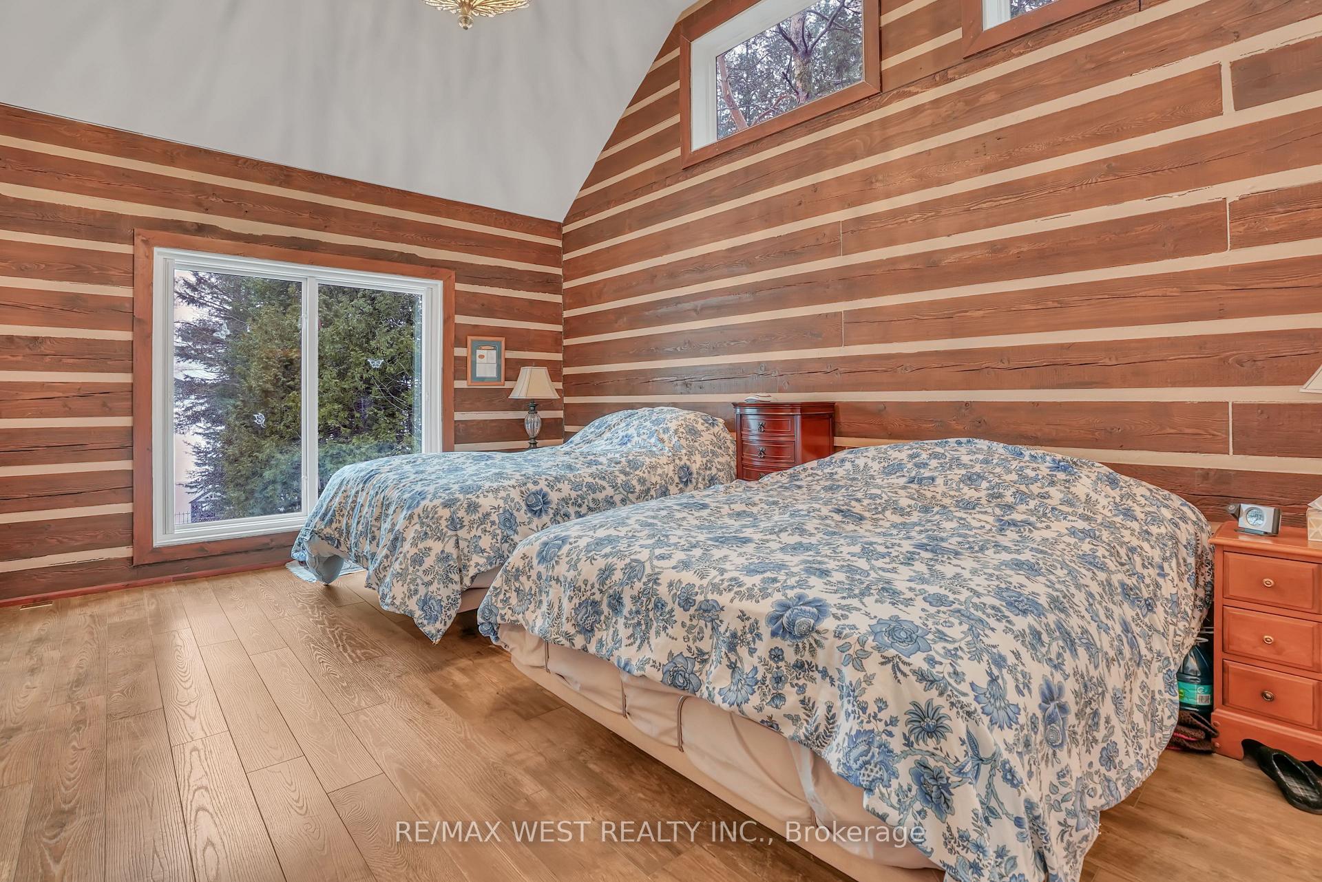 Photo 8 of 2987 Marshall Road, Springwater, Rural Springwater — HOMEH