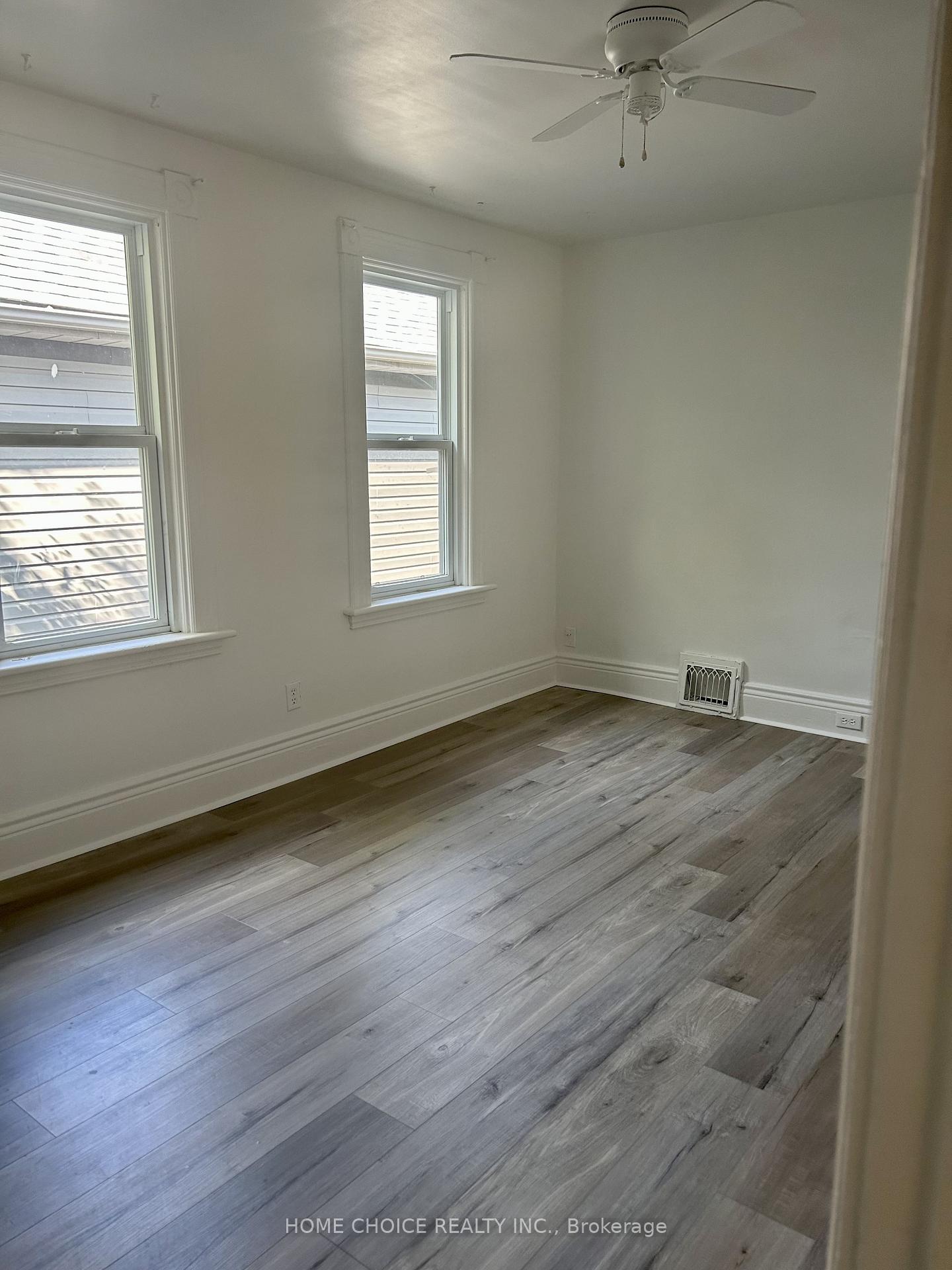 Photo 4 of Unit 2, 82 Maple Street, St. Catharines, Downtown — HOMEH