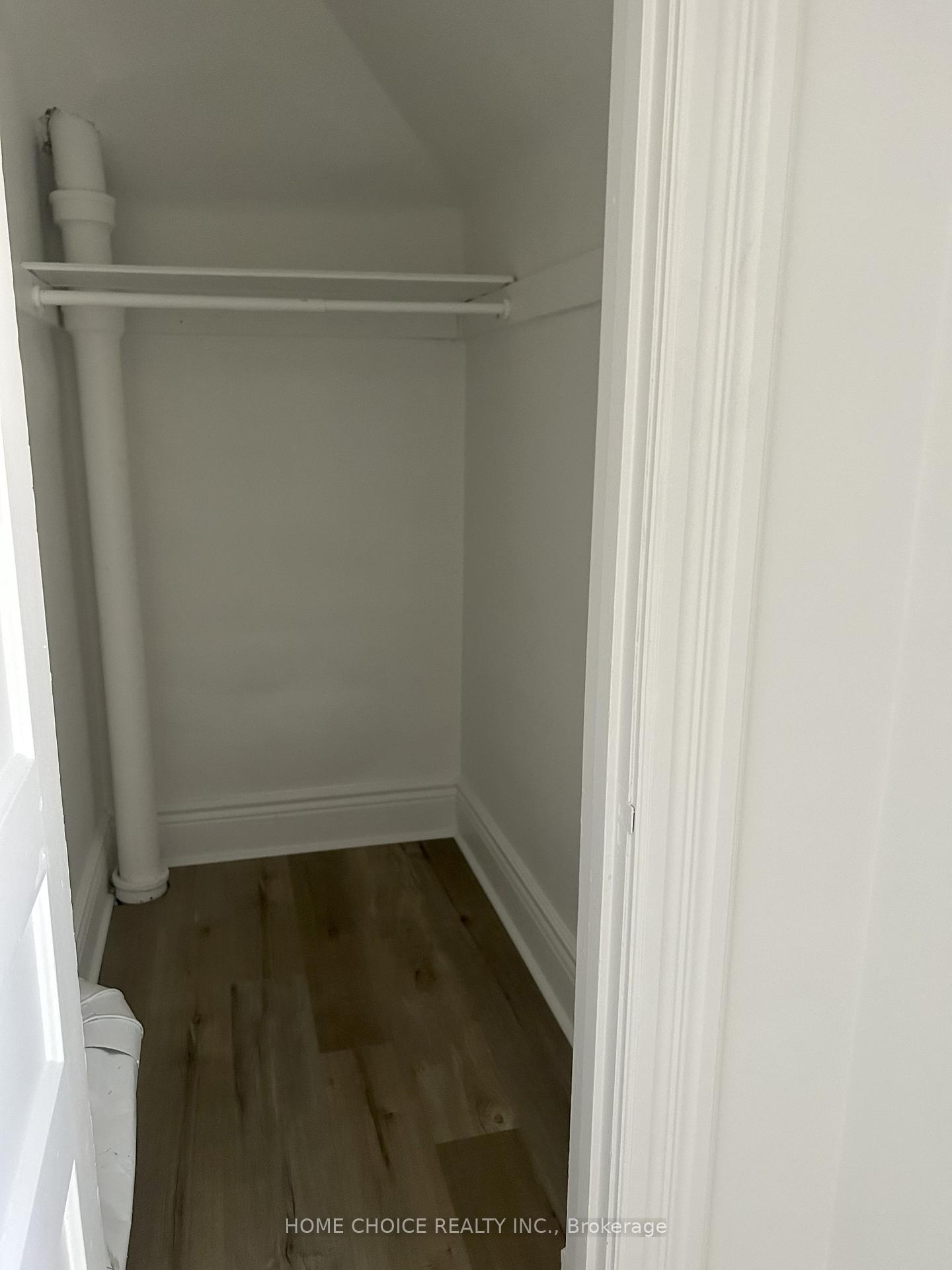 Photo 6 of Unit 2, 82 Maple Street, St. Catharines, Downtown — HOMEH