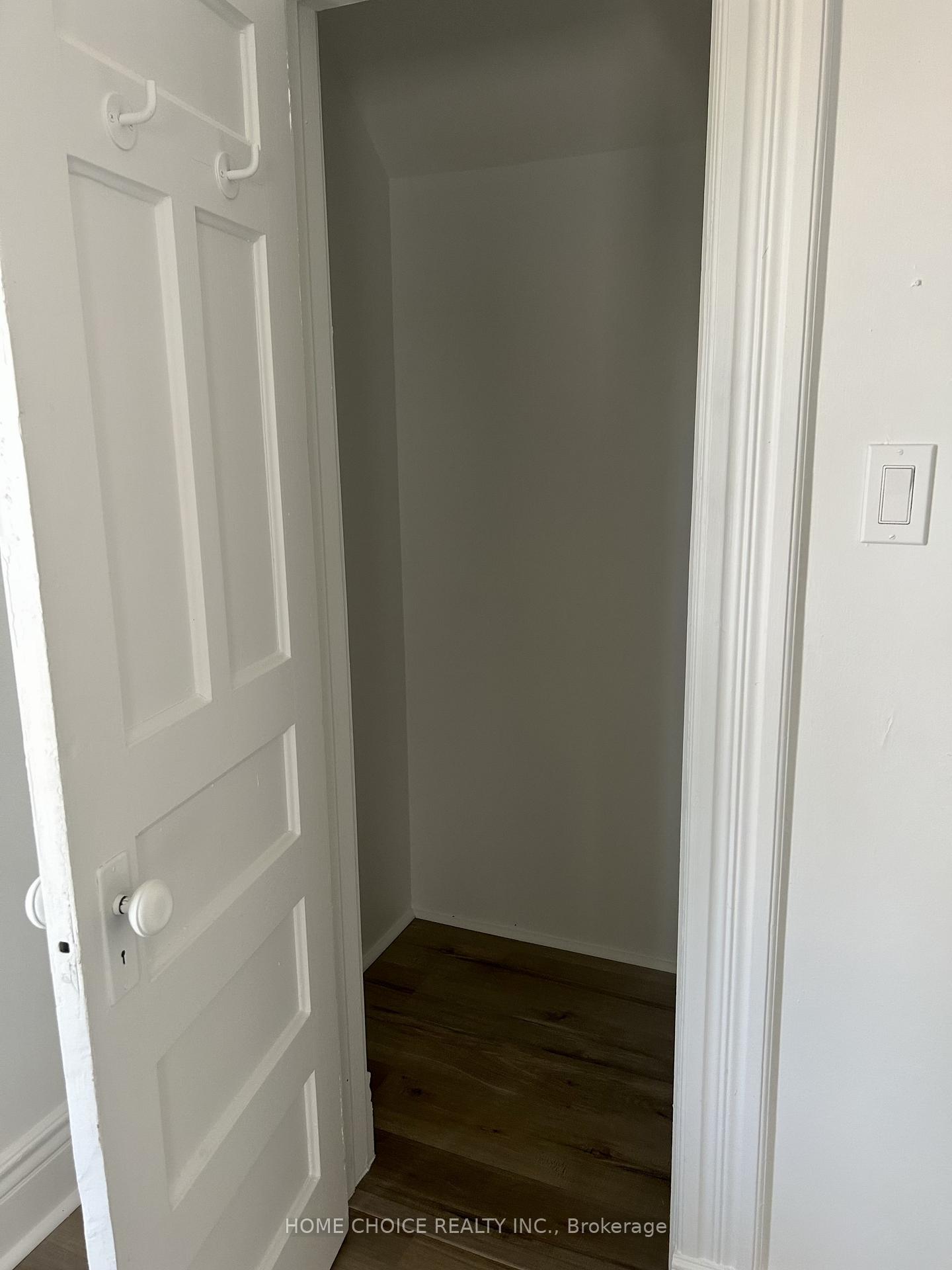 Photo 7 of Unit 2, 82 Maple Street, St. Catharines, Downtown — HOMEH