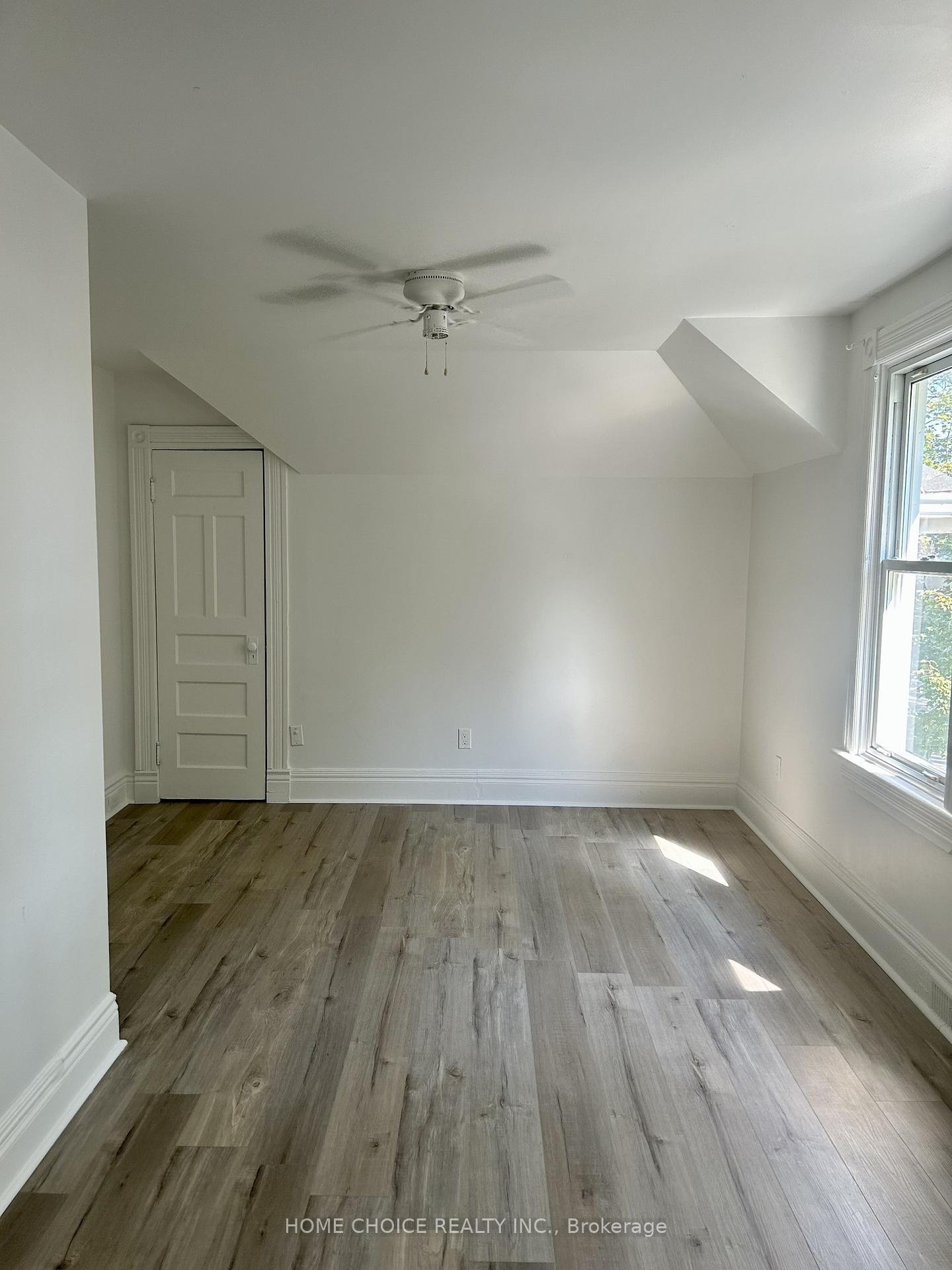 Photo 8 of Unit 2, 82 Maple Street, St. Catharines, Downtown — HOMEH