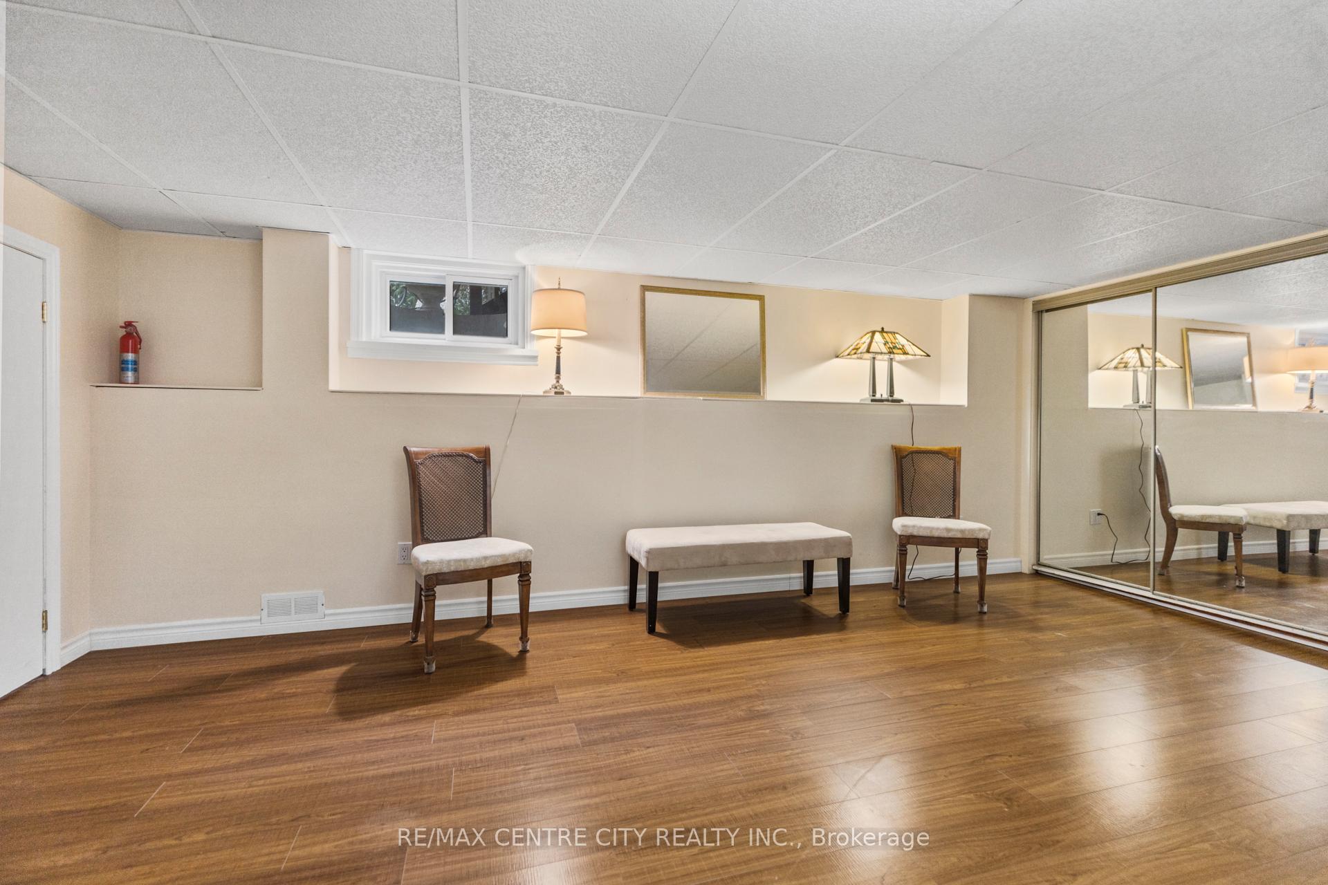 Photo 22 of 32 Dieppe Drive, St. Thomas — HOMEH
