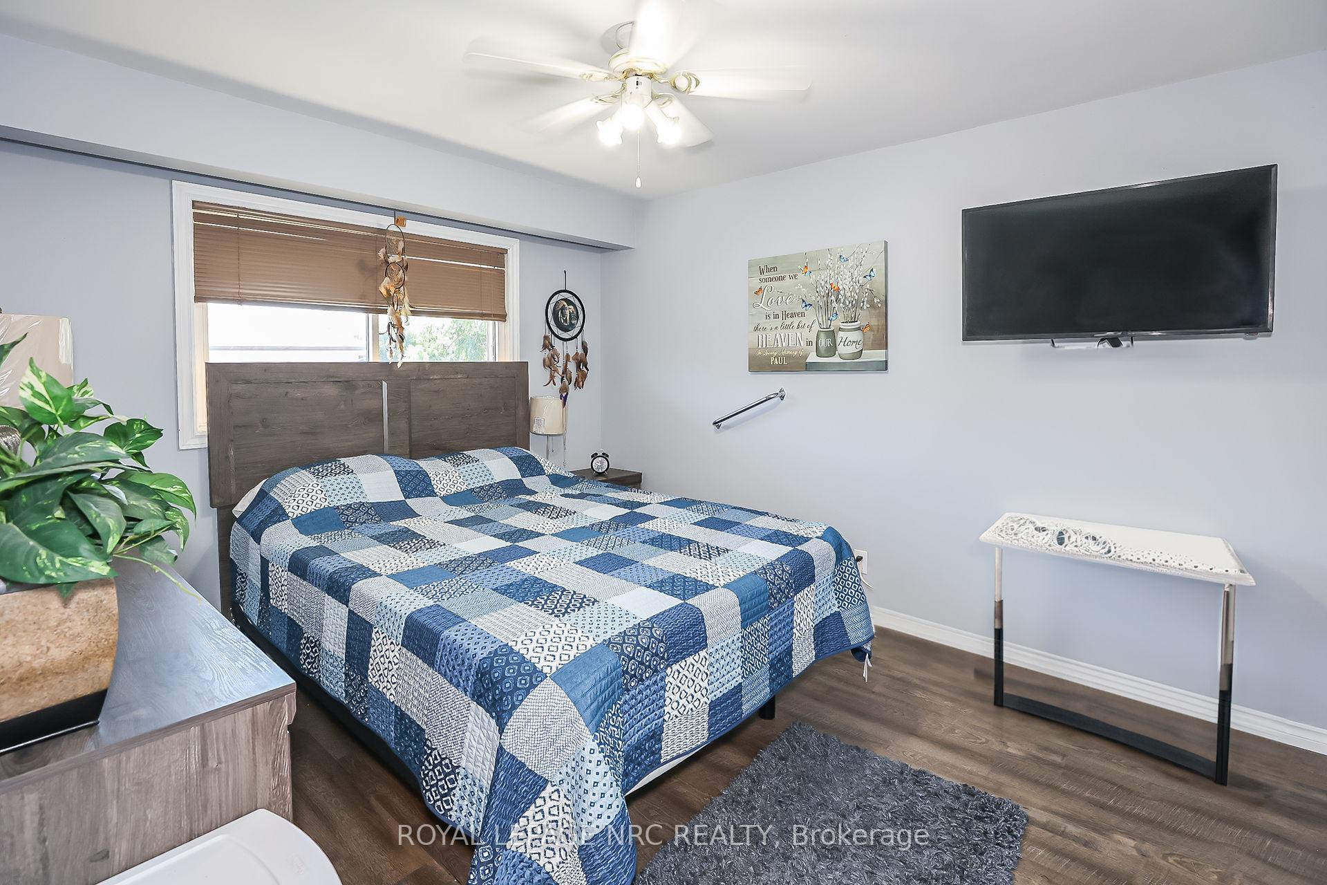 Photo 14 of 44 Densgrove Drive, St. Catharines, Vine/Linwell — HOMEH