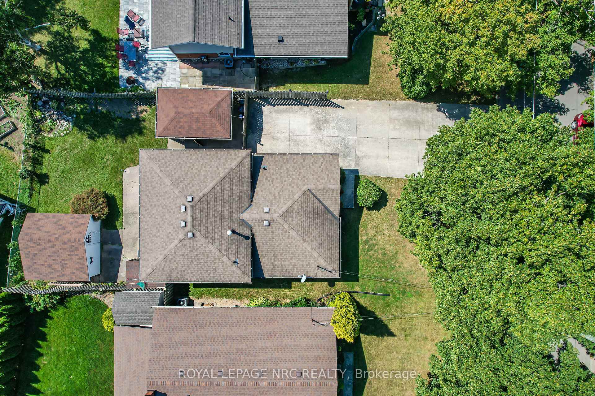 Photo 27 of 44 Densgrove Drive, St. Catharines, Vine/Linwell — HOMEH