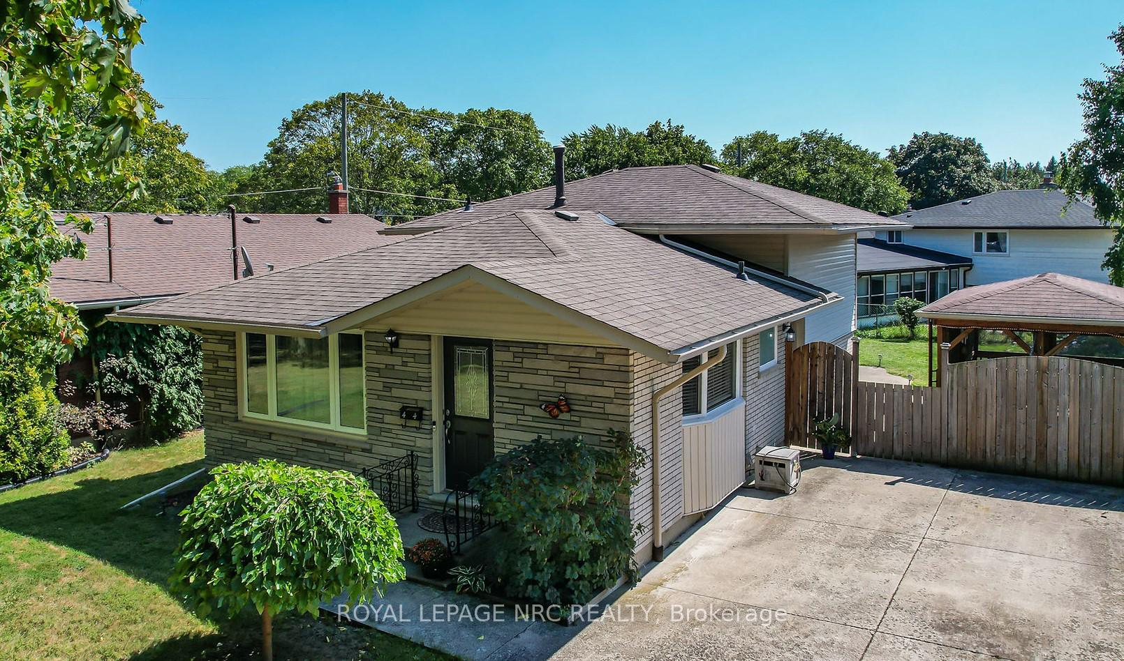 Photo 30 of 44 Densgrove Drive, St. Catharines, Vine/Linwell — HOMEH