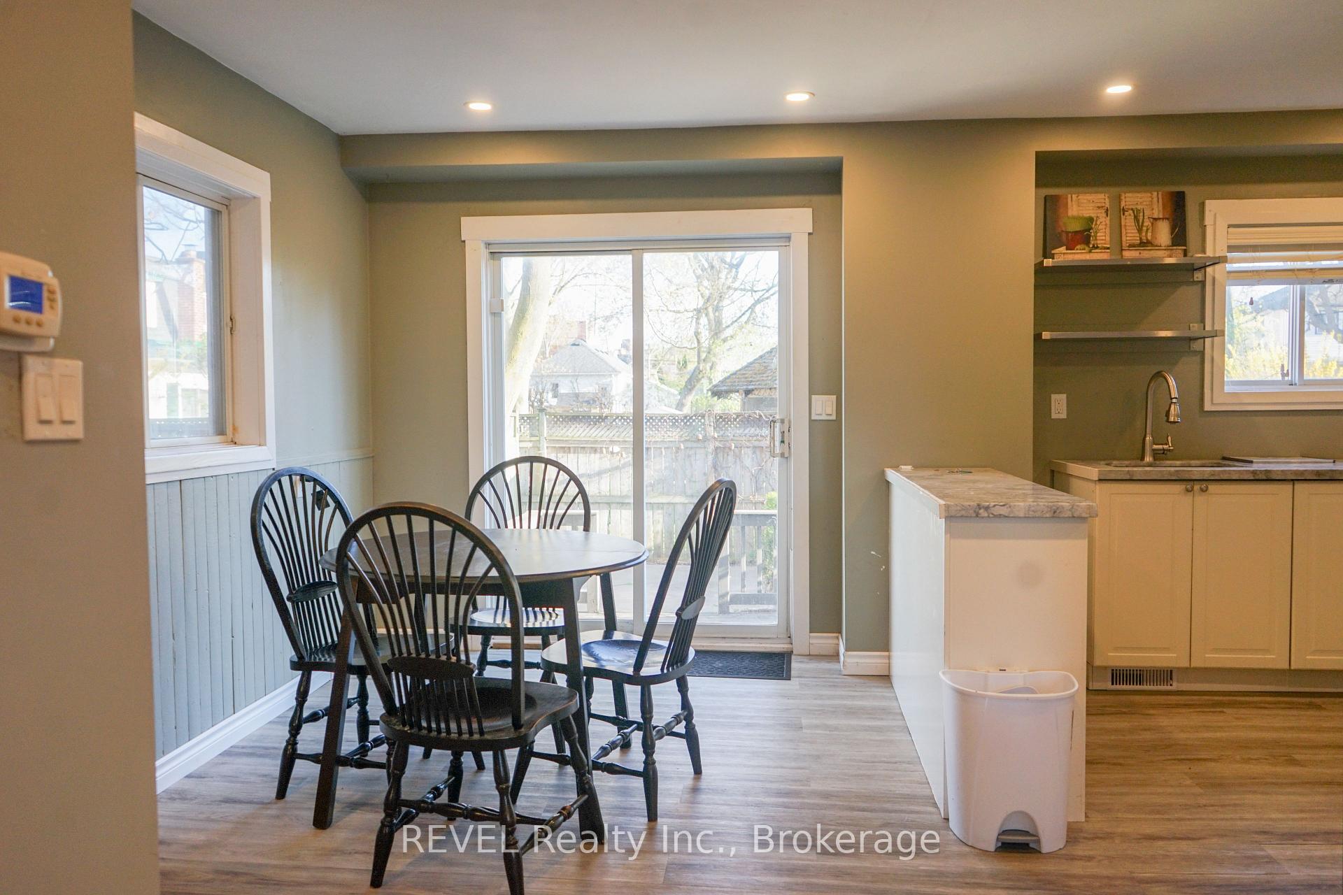 Photo 17 of 32 Edmund Street, St. Catharines, Downtown — HOMEH