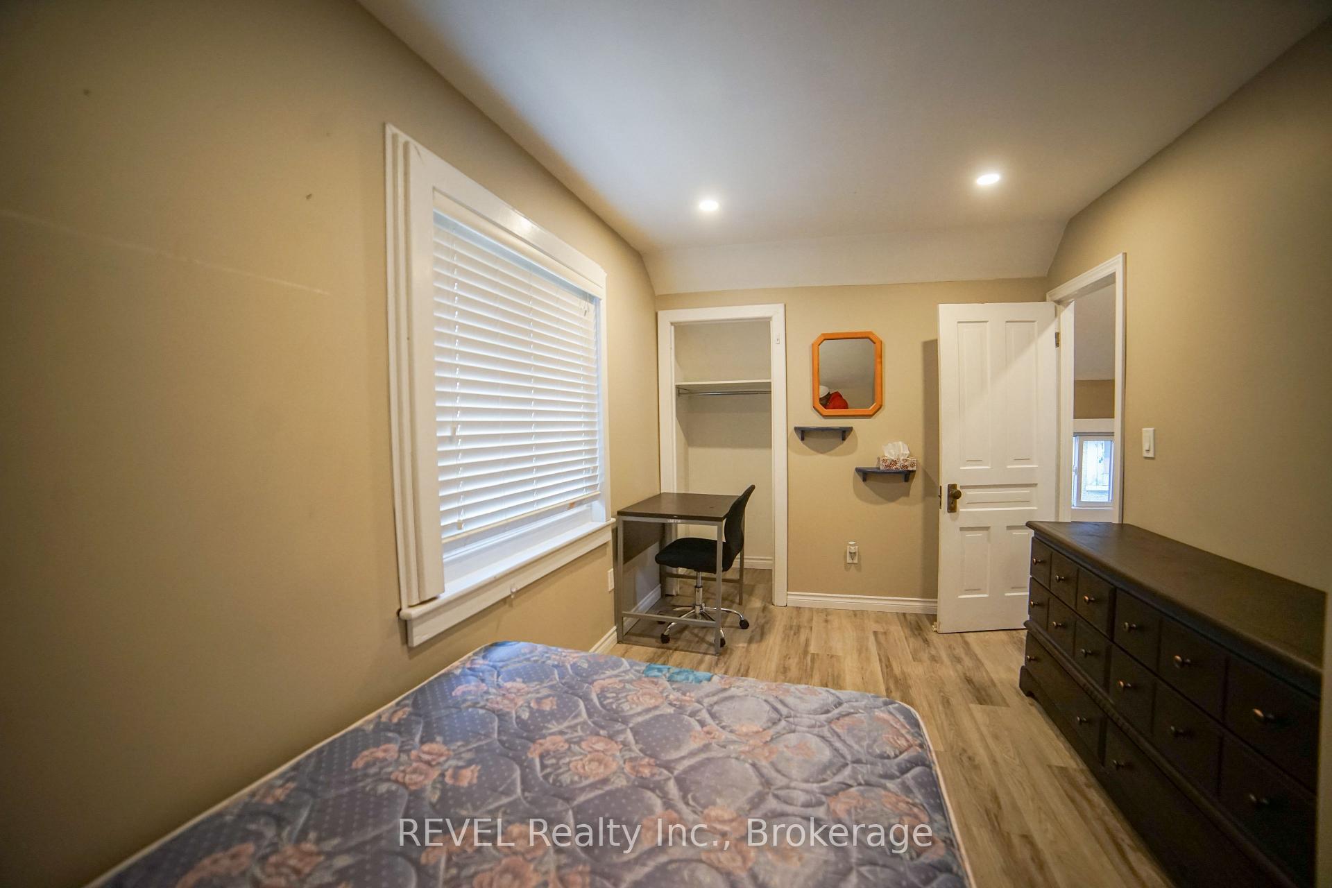 Photo 22 of 32 Edmund Street, St. Catharines, Downtown — HOMEH