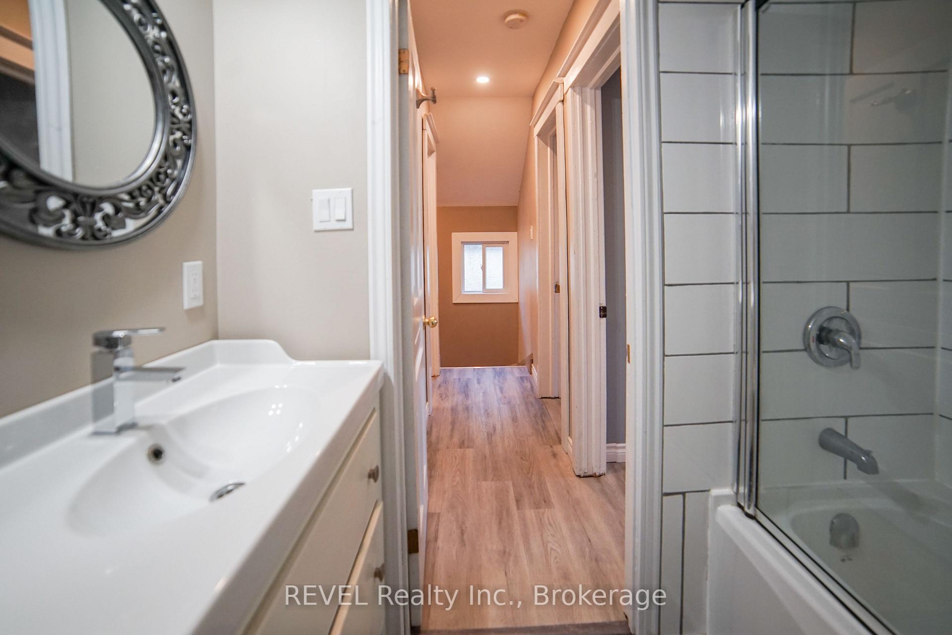 Photo 29 of 32 Edmund Street, St. Catharines, Downtown — HOMEH
