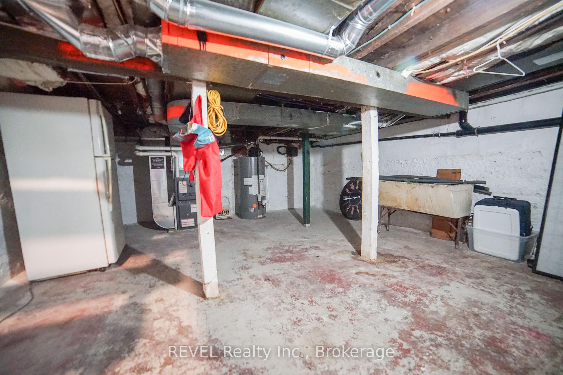 Photo 33 of 32 Edmund Street, St. Catharines, Downtown — HOMEH