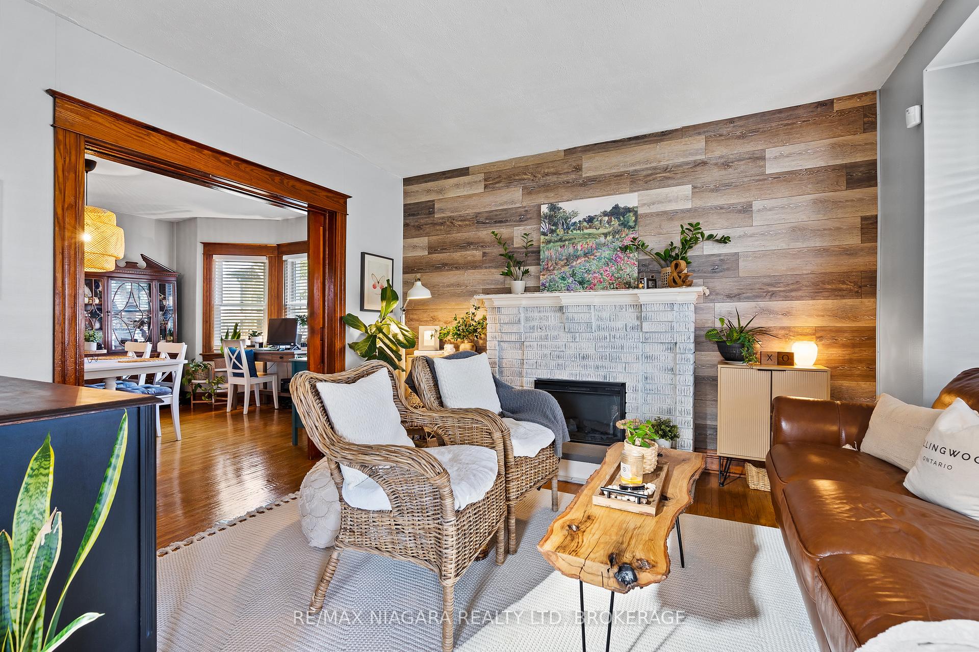 Photo 11 of 39 Turner Crescent, St. Catharines, Oakdale — HOMEH