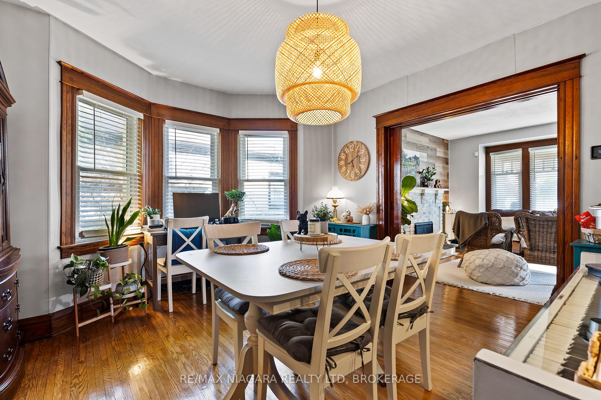 Photo 15 of 39 Turner Crescent, St. Catharines, Oakdale — HOMEH