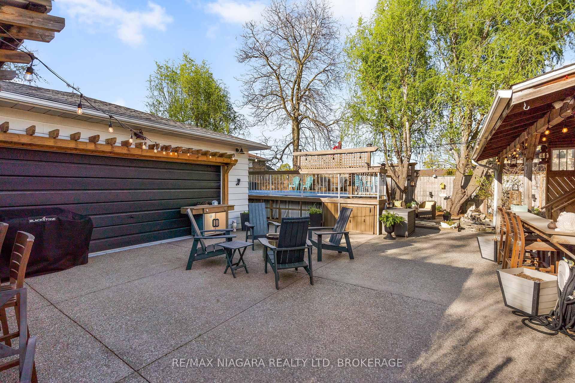 Photo 36 of 39 Turner Crescent, St. Catharines, Oakdale — HOMEH