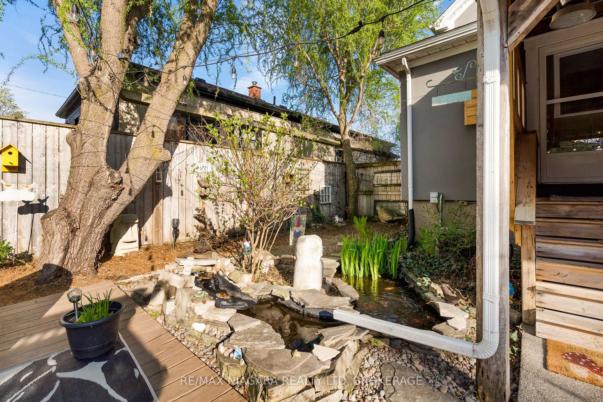 Photo 42 of 39 Turner Crescent, St. Catharines, Oakdale — HOMEH