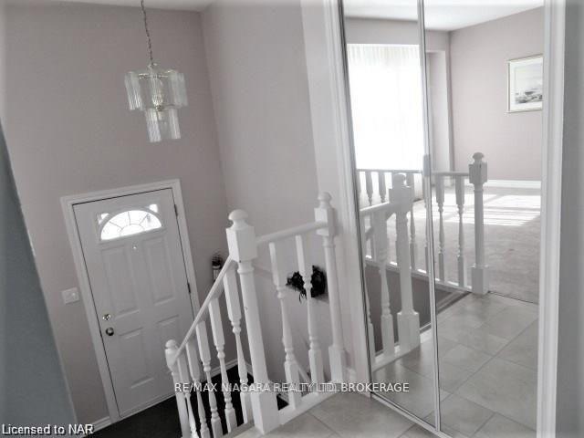 Photo 4 of 253 St Augustine Drive, St. Catharines, Secord Woods — HOMEH