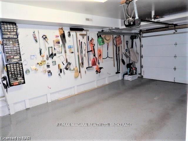 Photo 16 of 253 St Augustine Drive, St. Catharines, Secord Woods — HOMEH