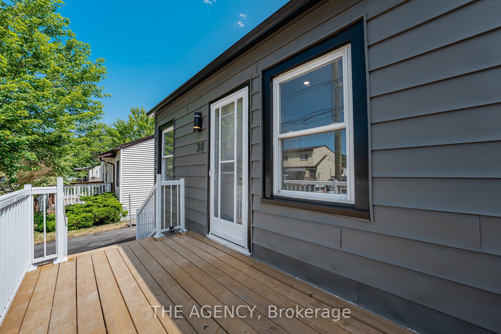 Photo 5 of 38 Parkview Road, St. Catharines, Facer — HOMEH