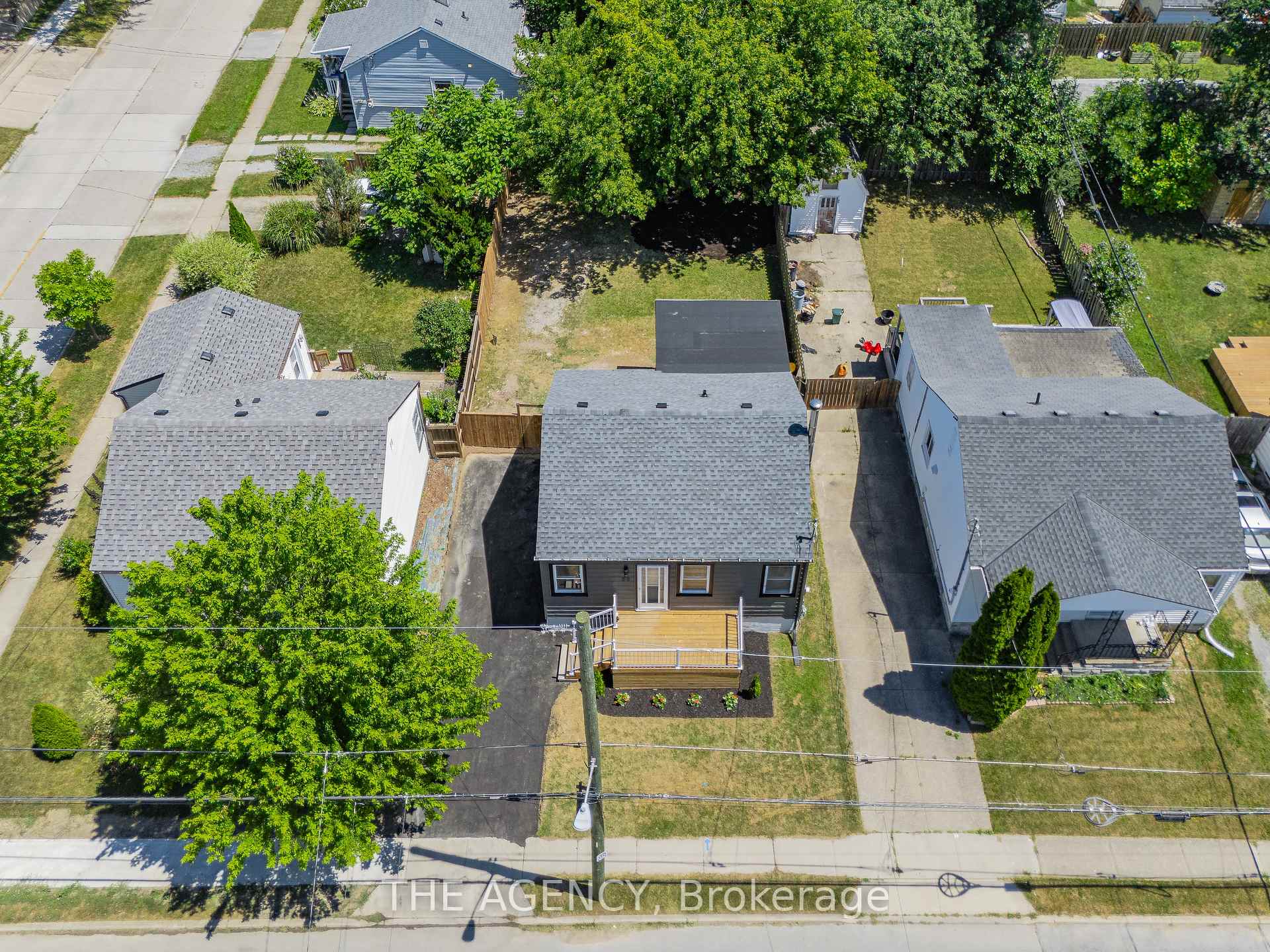 Photo 49 of 38 Parkview Road, St. Catharines, Facer — HOMEH